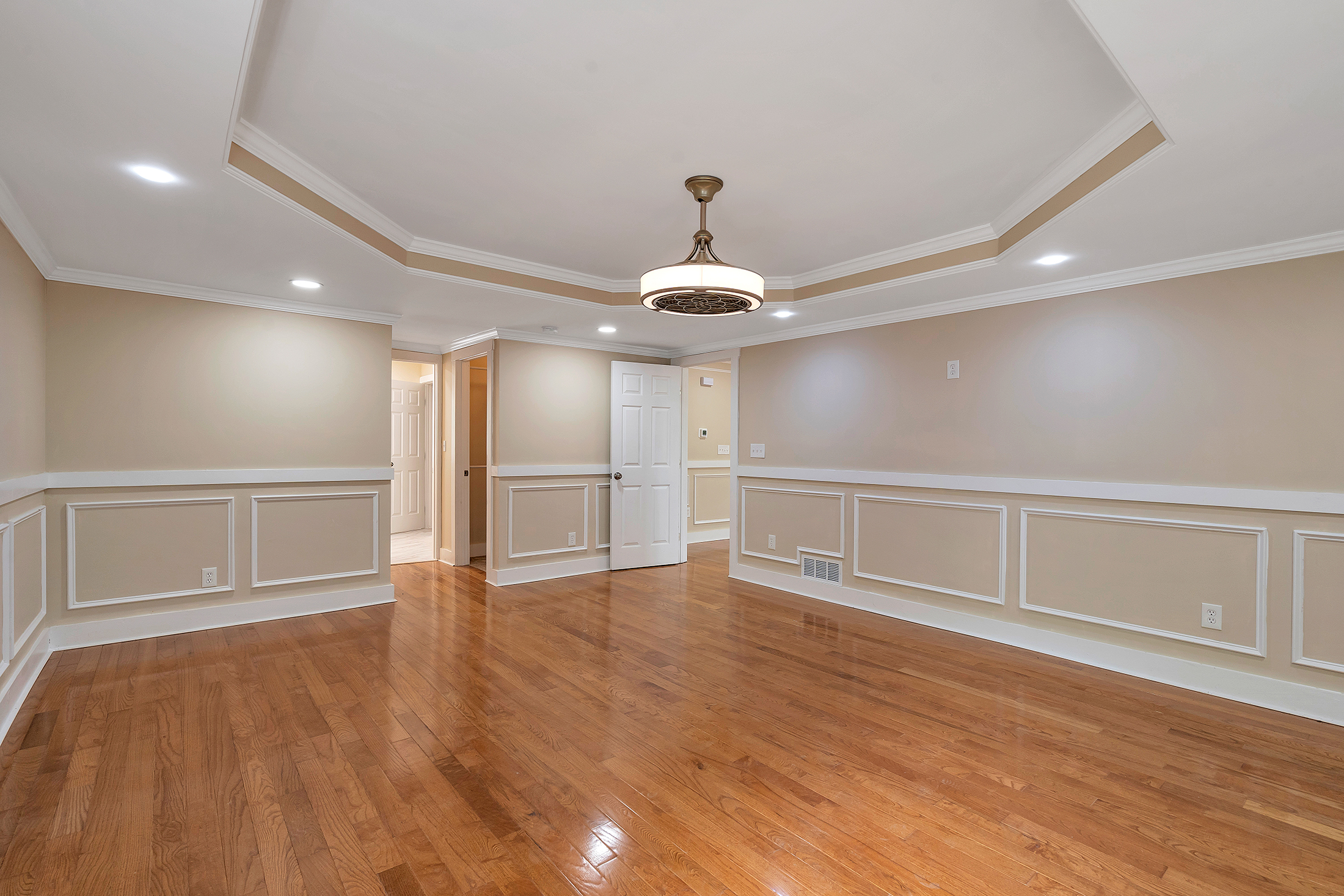  Custom Home on Two Private Acres - 物件實景