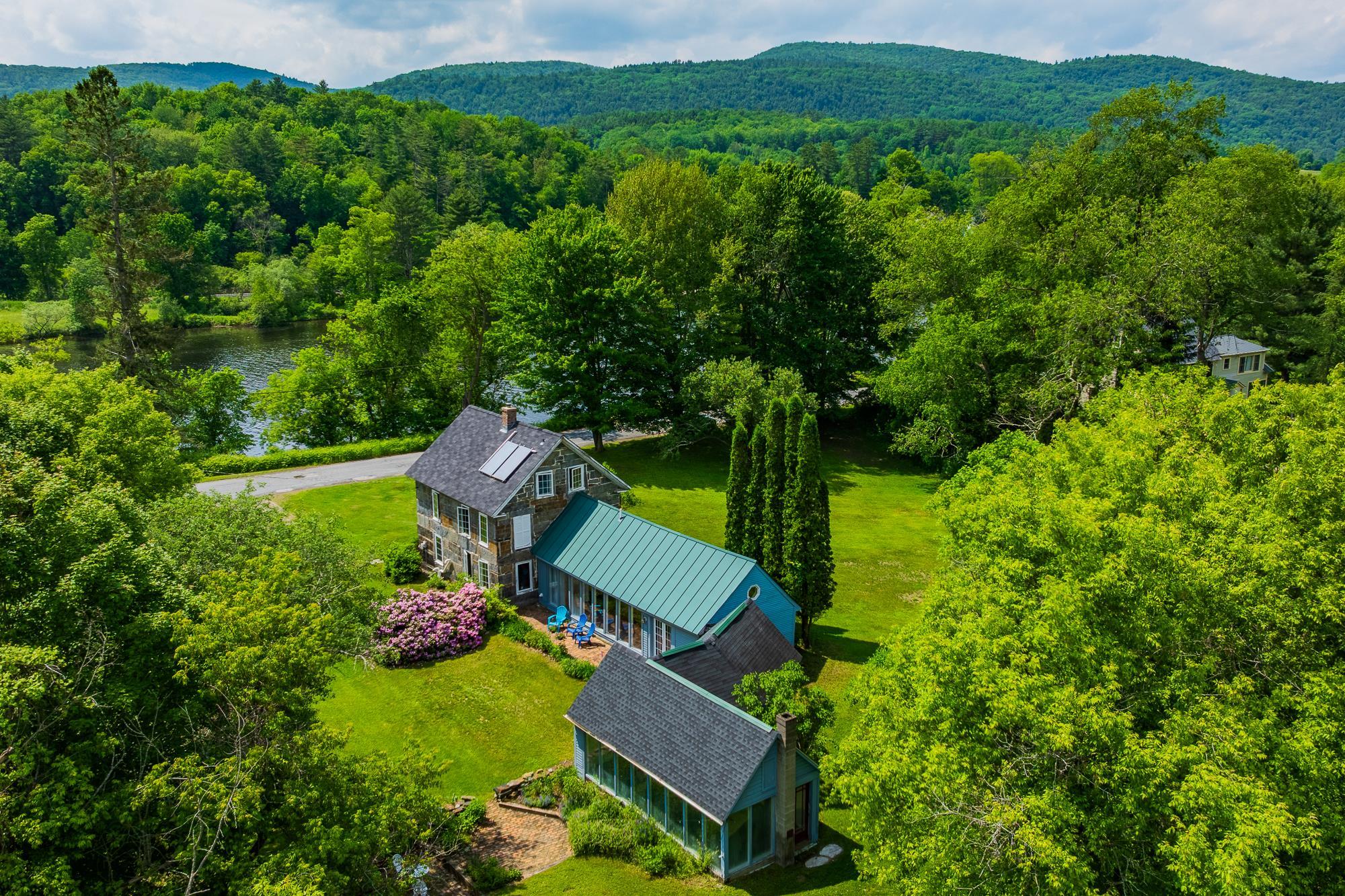Lyme, New Hampshire, 03768, United States, 3 Bedrooms Bedrooms, ,2 BathroomsBathrooms,Residential,For Sale,1862364
