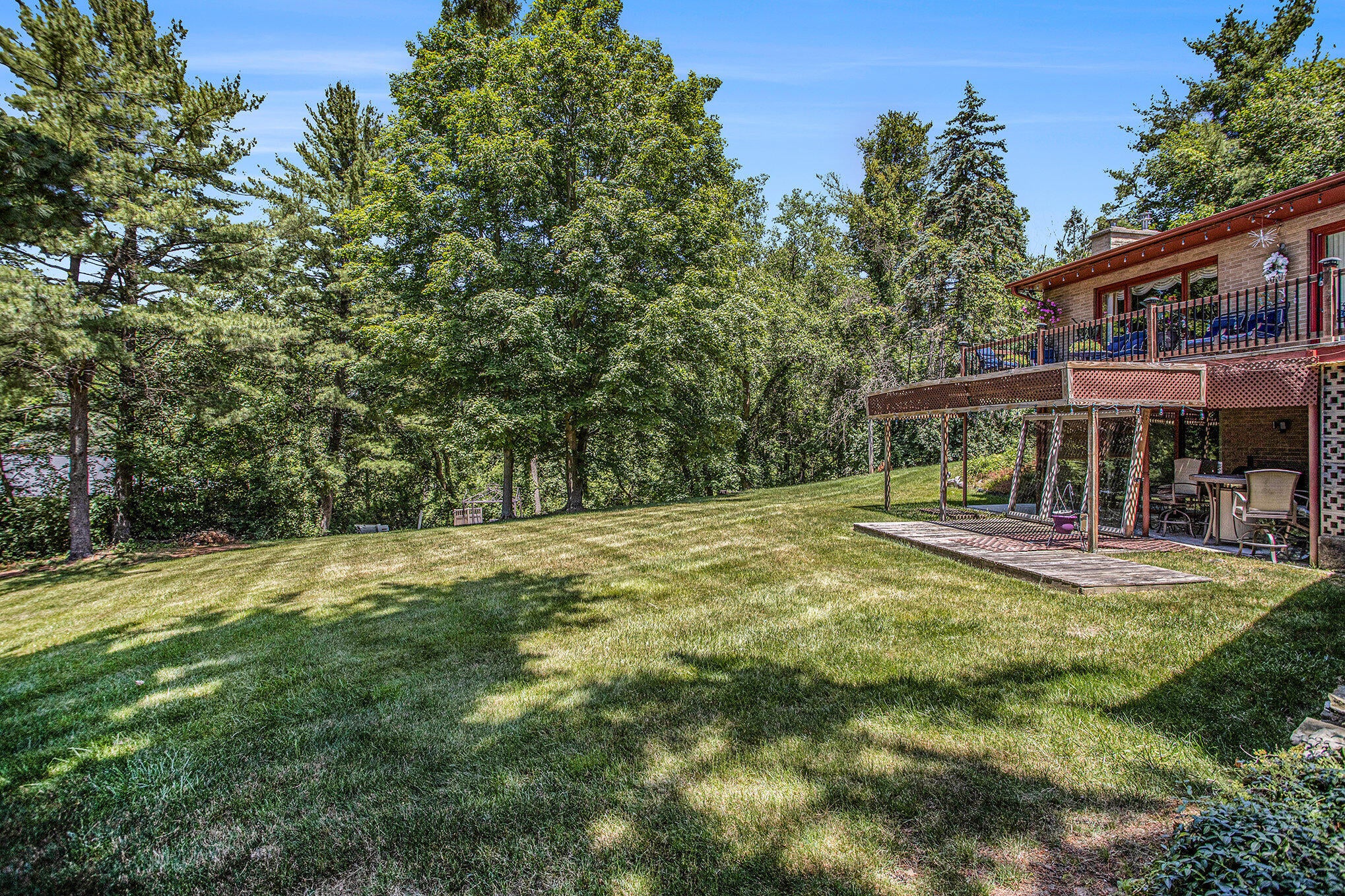 Kalamazoo, Michigan, 49004, United States, 5 Bedrooms Bedrooms, ,4 BathroomsBathrooms,Residential,For Sale,1977893