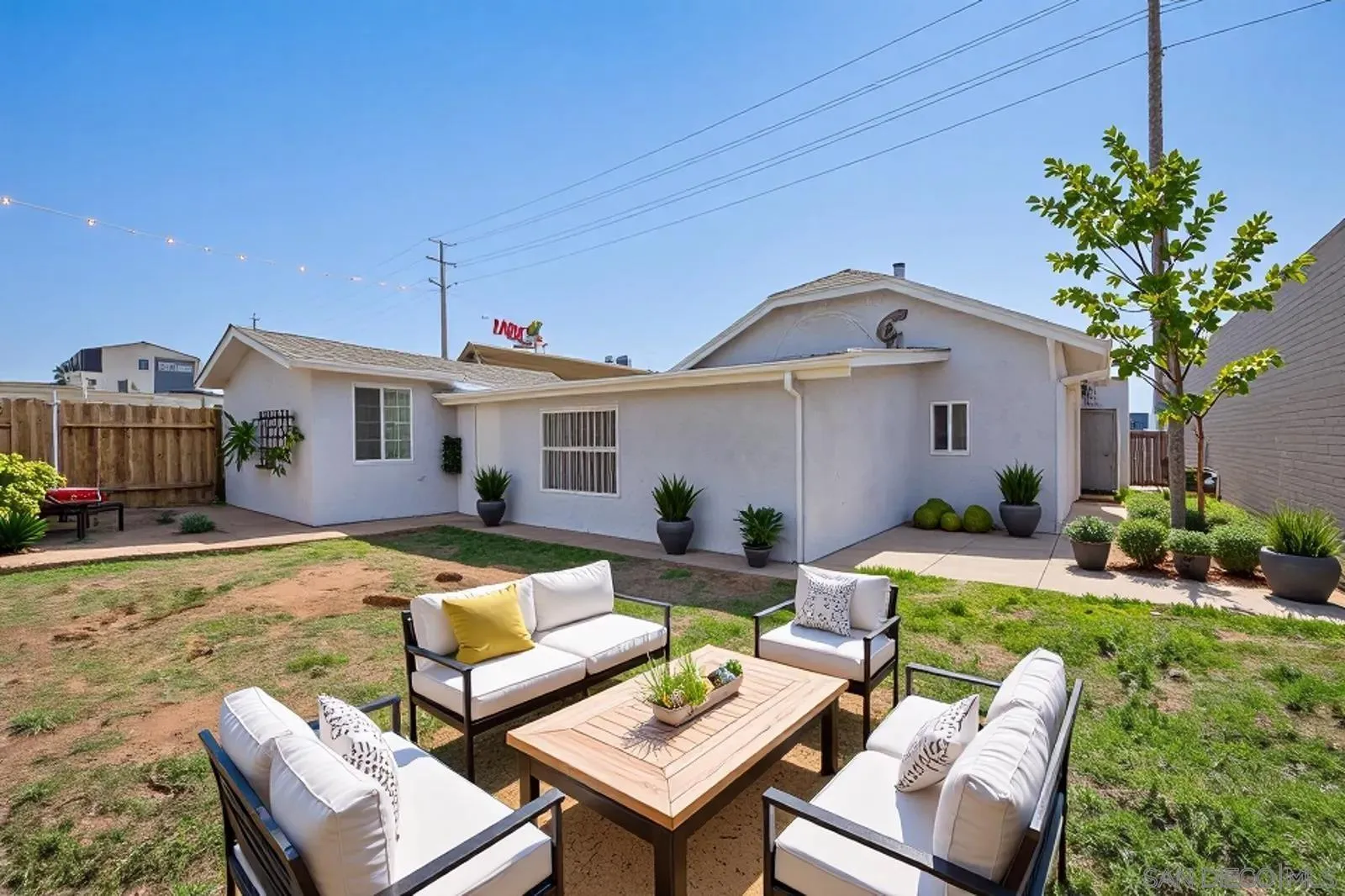 National City, California, 91950, United States, 5 Bedrooms Bedrooms, ,2 BathroomsBathrooms,Residential,For Sale,1895811