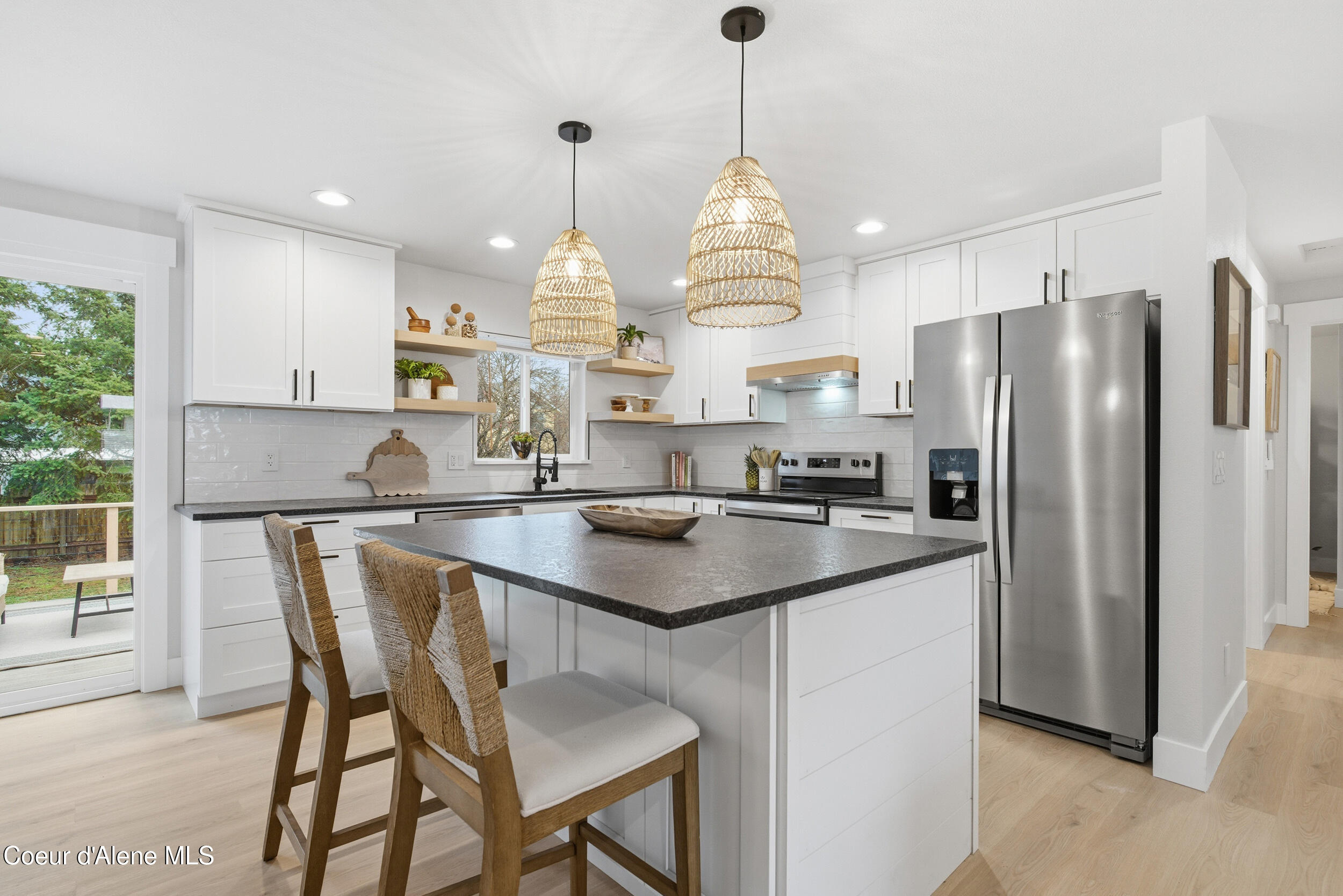 Coeur d'Alene, Idaho, 83814, United States, 2 Bedrooms Bedrooms, ,1 BathroomBathrooms,Residential,For Sale,2010997