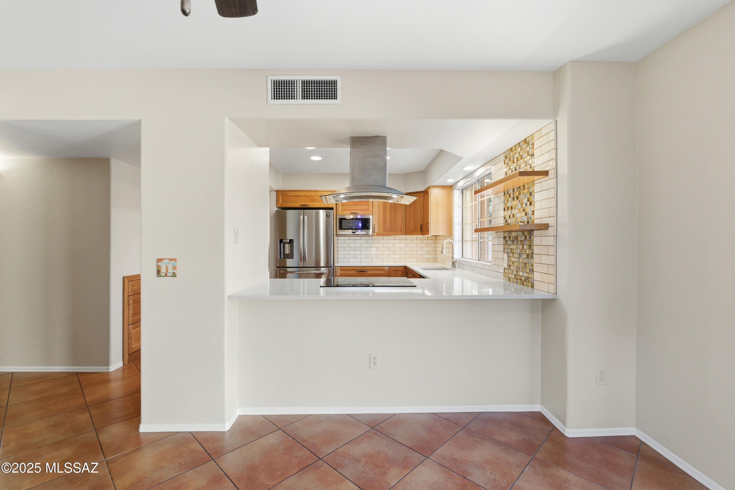 Tucson, Arizona, 85712, United States, 4 Bedrooms Bedrooms, ,3 BathroomsBathrooms,Residential,For Sale,1989179