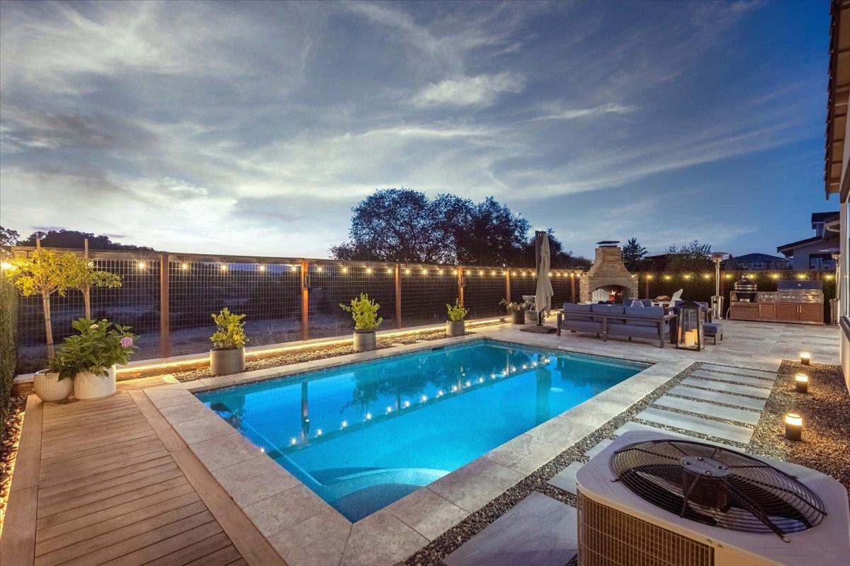 Gilroy, California, 95020, United States, 4 Bedrooms Bedrooms, ,3 BathroomsBathrooms,Residential,For Sale,1907628