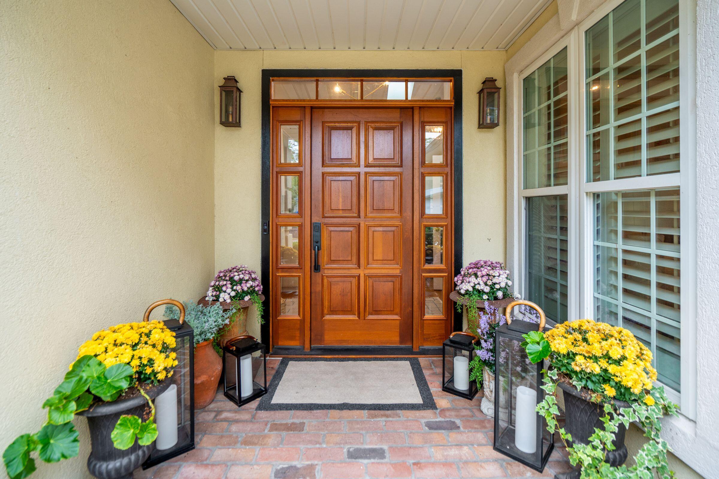 Mount Pleasant, South Carolina, 29464, United States, 3 Bedrooms Bedrooms, ,2 BathroomsBathrooms,Residential,For Sale,1979590