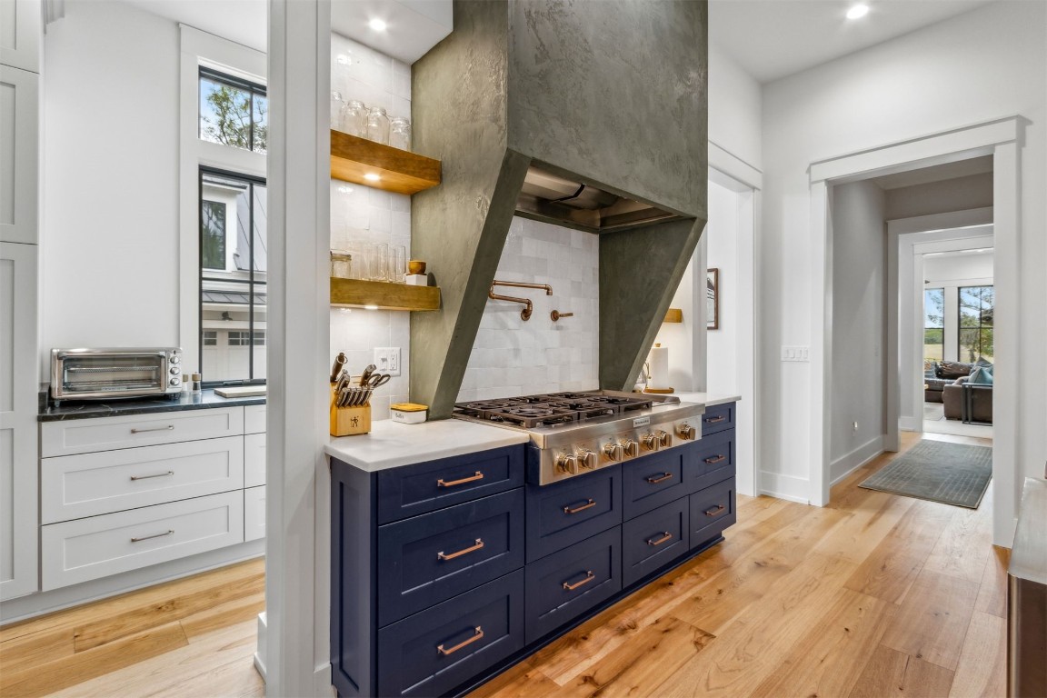 Fernandina Beach, Florida, 32034, United States, 5 Bedrooms Bedrooms, ,4 BathroomsBathrooms,Residential,For Sale,1983065