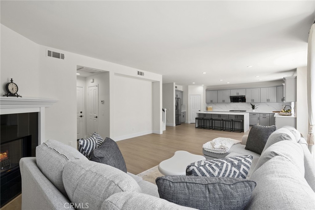 Irvine, California, 92618, United States, 4 Bedrooms Bedrooms, ,3 BathroomsBathrooms,Residential,For Sale,1986463