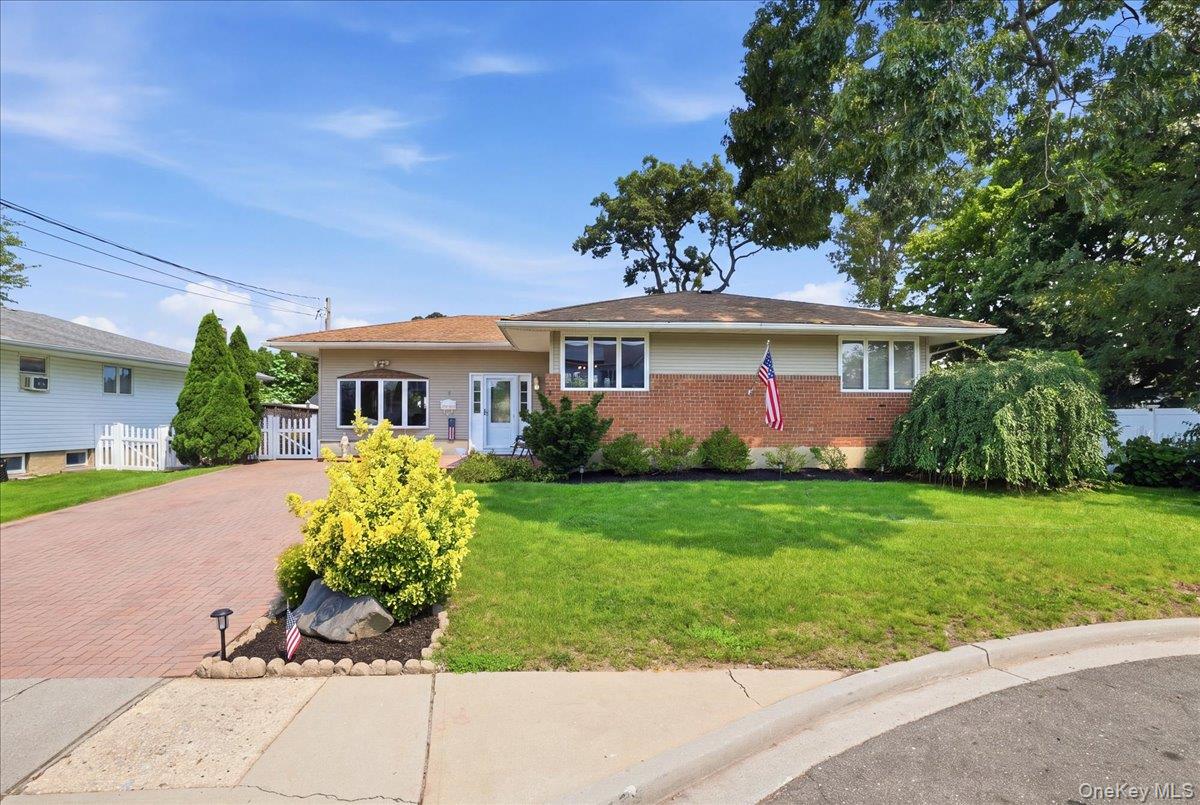 6th Ave, Farmingdale, NY 11735 #1
