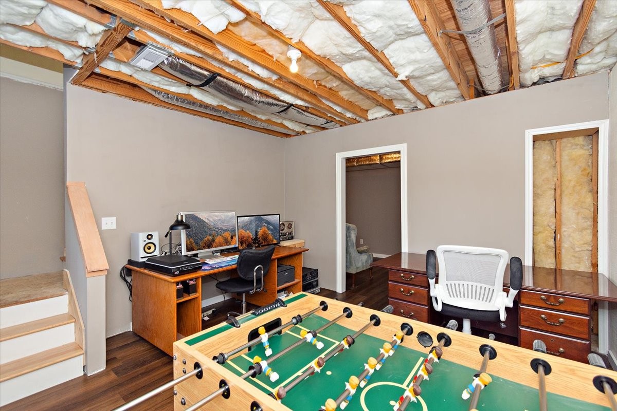 Columbia, Tennessee, 38401, United States, 4 Bedrooms Bedrooms, ,3 BathroomsBathrooms,Residential,For Sale,1897603