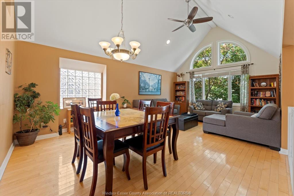 TECUMSEH, Ontario, N8N 4T1, CA, 5 Bedrooms Bedrooms, ,2 BathroomsBathrooms,Residential,For Sale,1902175