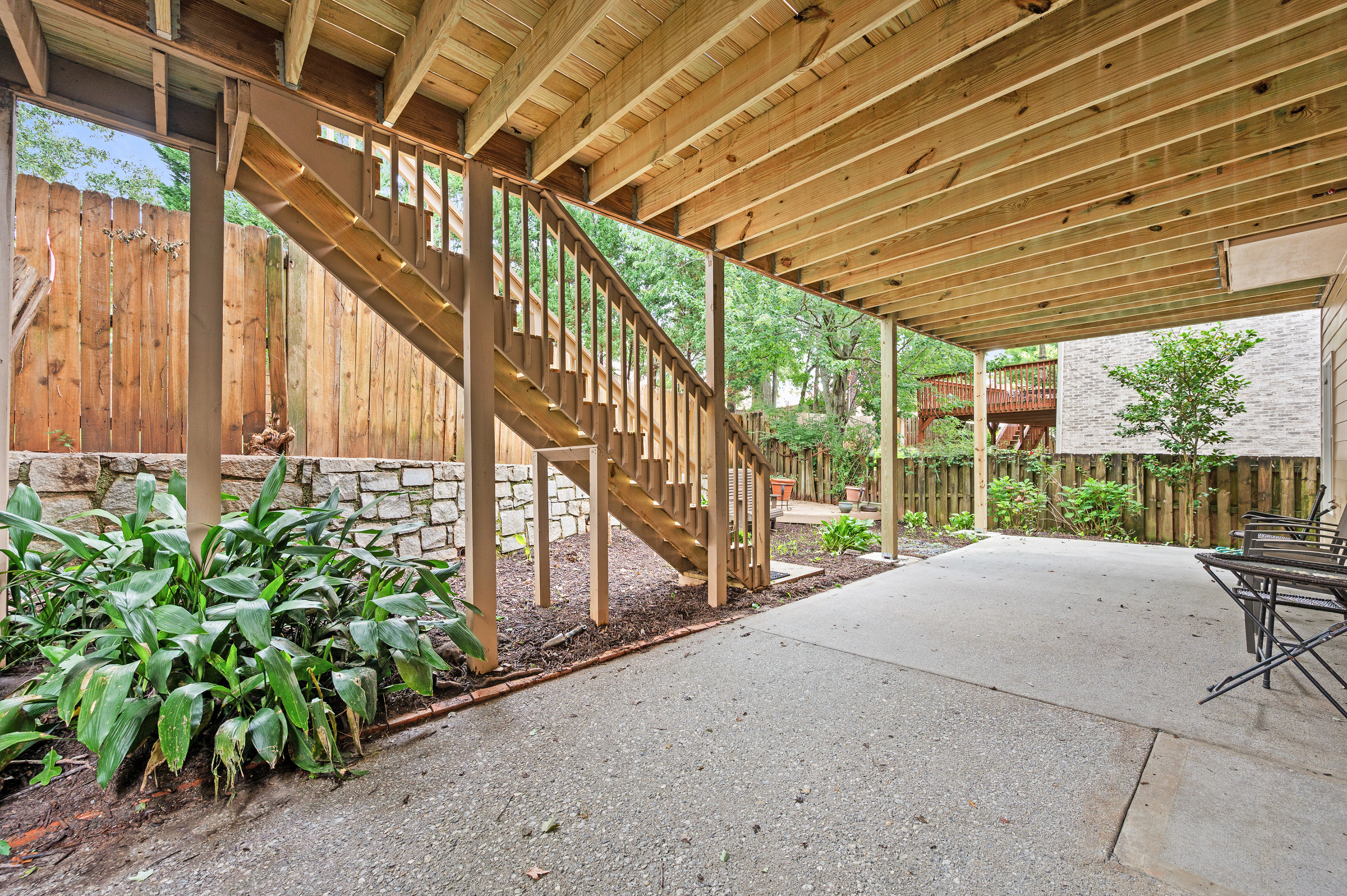  Stunning, All-Brick Home in Sought-After Medlock Place - 物件實景