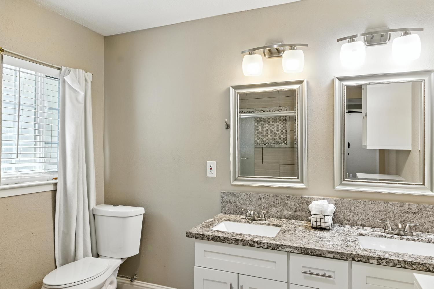 Fair Oaks, California, 95628, United States, 3 Bedrooms Bedrooms, ,2 BathroomsBathrooms,Residential,For Sale,1891420