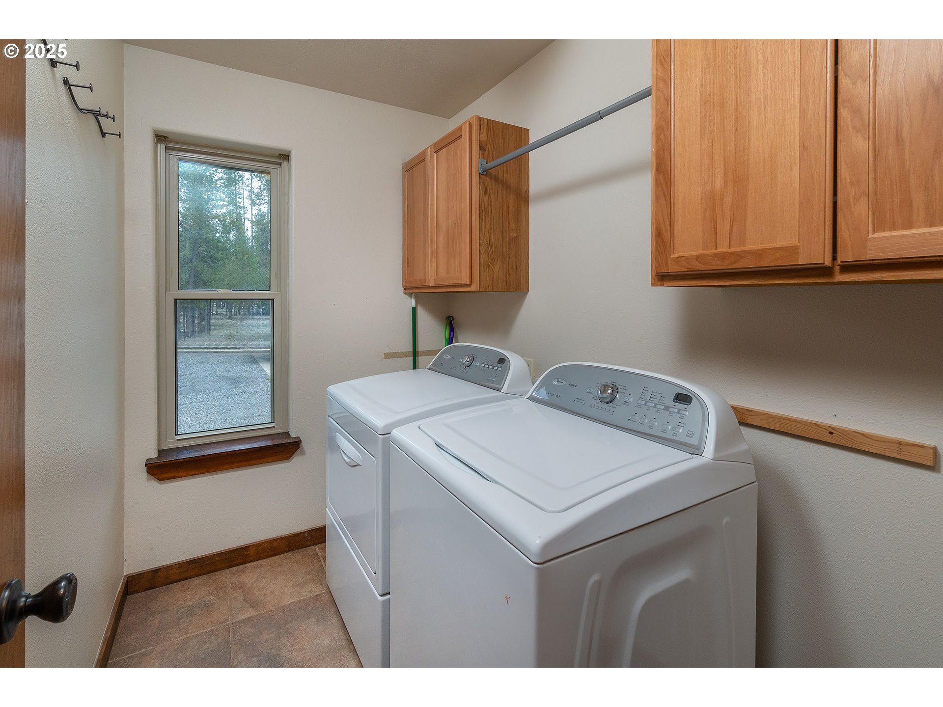 La Pine, Oregon, 97739, United States, 3 Bedrooms Bedrooms, ,2 BathroomsBathrooms,Residential,For Sale,1961362