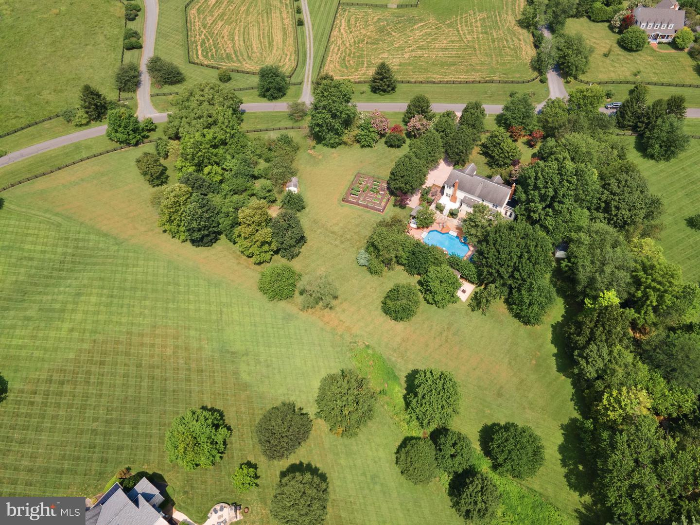 Waterford, Virginia, 20197, United States, 5 Bedrooms Bedrooms, ,4 BathroomsBathrooms,Residential,For Sale,1940957