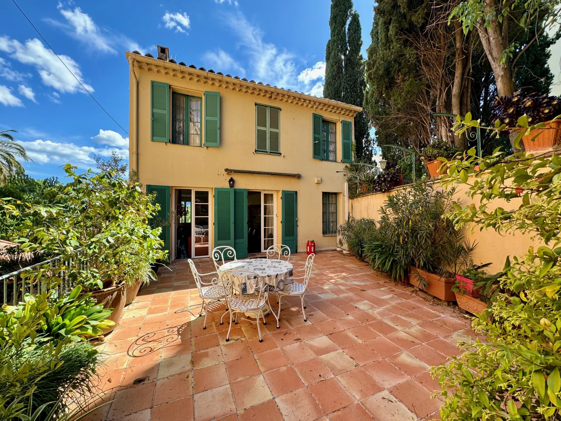 Grimaud, Provence-Alpes-Côte d?Azur, 83310, FR, 4 Bedrooms Bedrooms, ,5 BathroomsBathrooms,Residential,For Sale,1526445