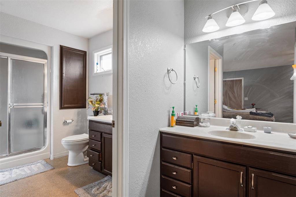 Hamilton, Montana, 59840, United States, 3 Bedrooms Bedrooms, ,2 BathroomsBathrooms,Residential,For Sale,1990446