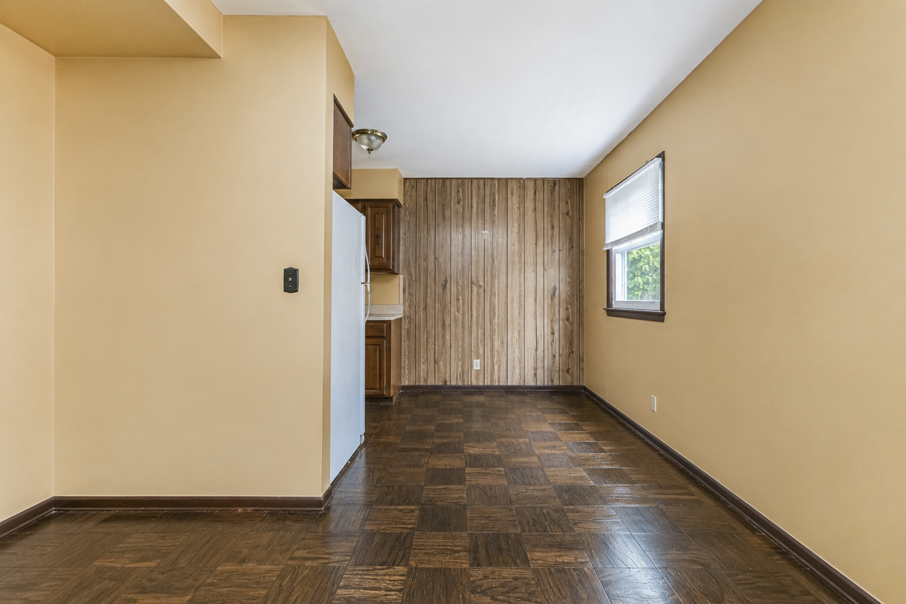  627 Lamoka Ave - 物件實景