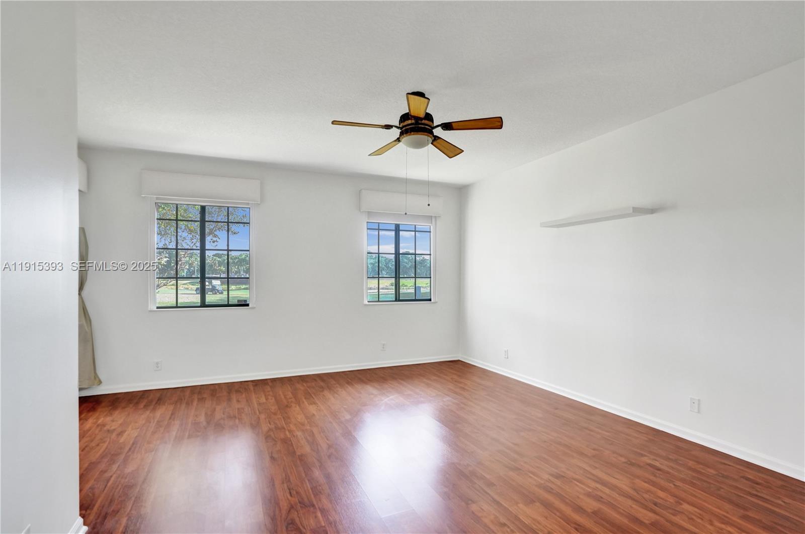 Weston, Florida, 33332, United States, 3 Bedrooms Bedrooms, ,2 BathroomsBathrooms,Residential,For Sale,1998449