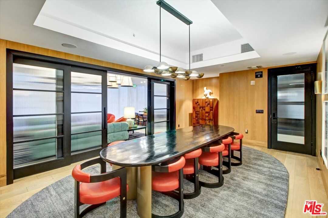Los Angeles, California, 90024, United States, 2 Bedrooms Bedrooms, ,2 BathroomsBathrooms,Residential,For Sale,1940220