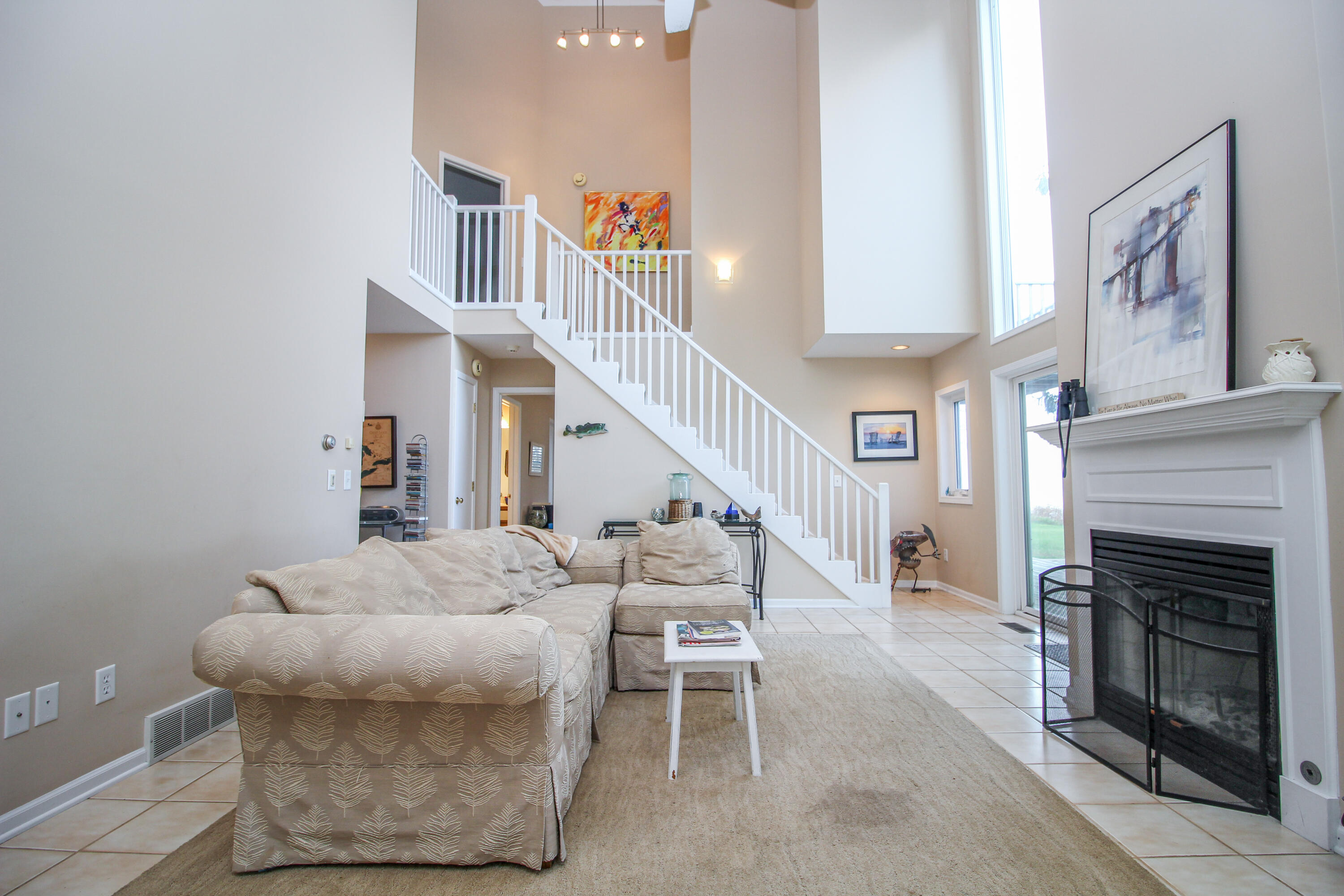 South Haven, Michigan, 49090, United States, 3 Bedrooms Bedrooms, ,4 BathroomsBathrooms,Residential,For Sale,1982825