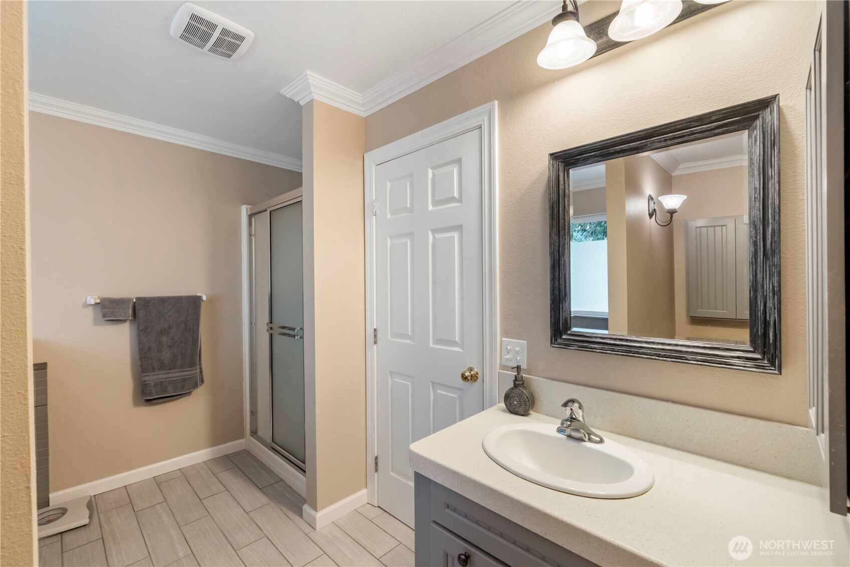 Anderson Island, Washington, 98303, United States, 3 Bedrooms Bedrooms, ,2 BathroomsBathrooms,Residential,For Sale,1804305