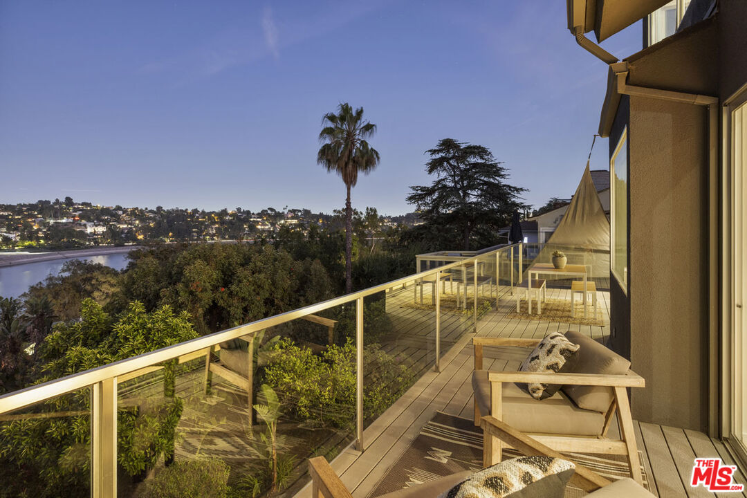 Los Angeles, California, 90039, United States, 3 Bedrooms Bedrooms, ,4 BathroomsBathrooms,Residential,For Sale,1934382