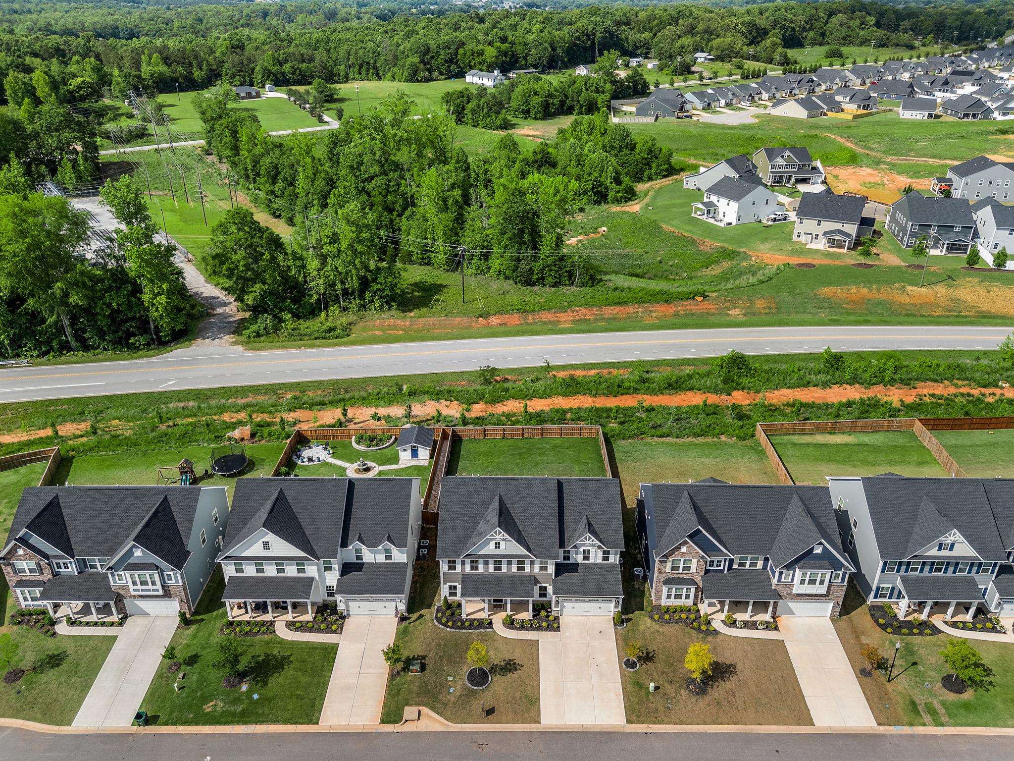 Woodruff, South Carolina, 29388, United States, 5 Bedrooms Bedrooms, ,4 BathroomsBathrooms,Residential,For Sale,1890985