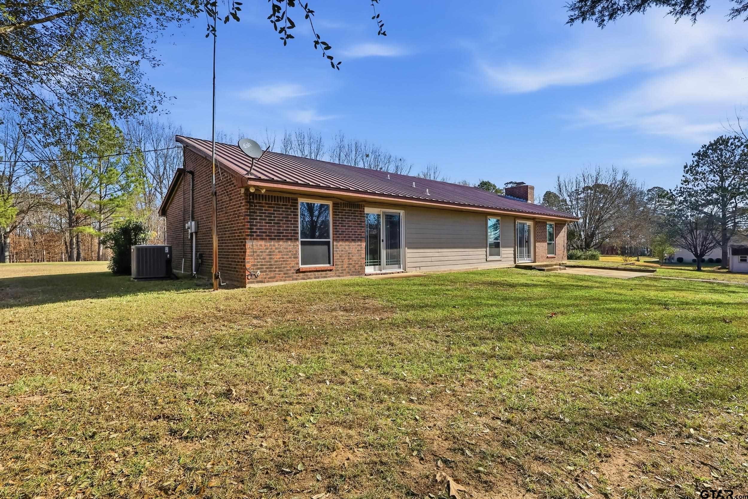 Pittsburg, Texas, 75686, United States, 3 Bedrooms Bedrooms, ,2 BathroomsBathrooms,Residential,For Sale,2008621