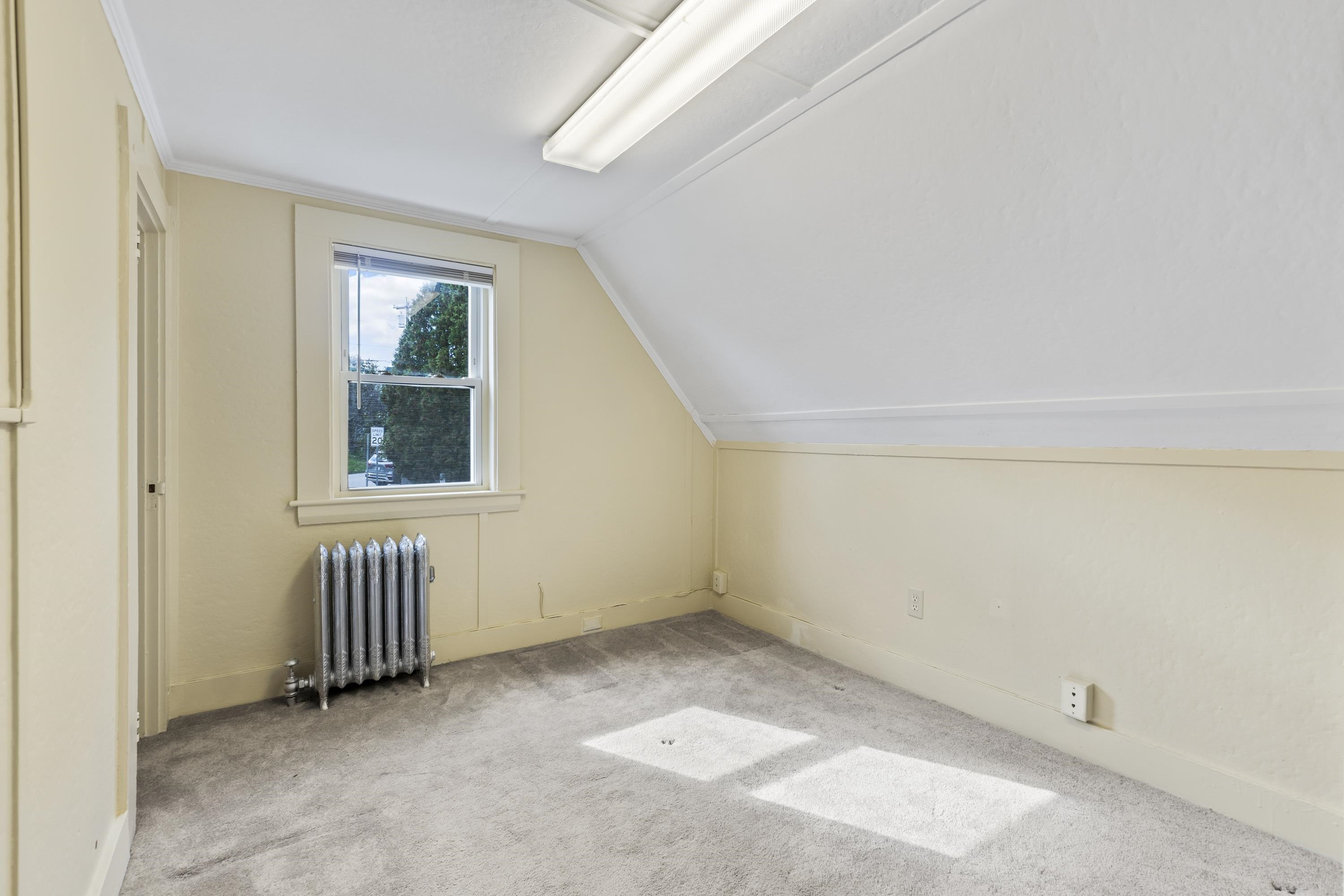 20 Badgers Island West, Kittery, Maine, 03904, United States, 2 Bedrooms Bedrooms, ,2 BathroomsBathrooms,Residential,For Sale,20 Badgers Island West,1389302