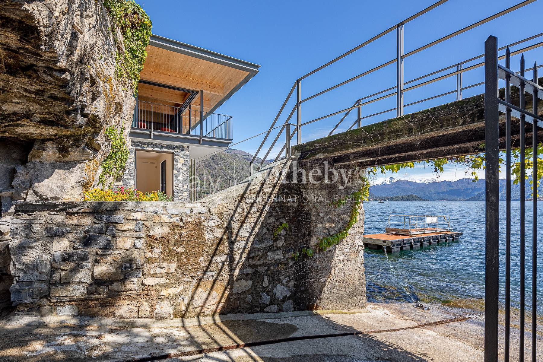  Incredible newly built villa with enchanting lake view - 物件實景