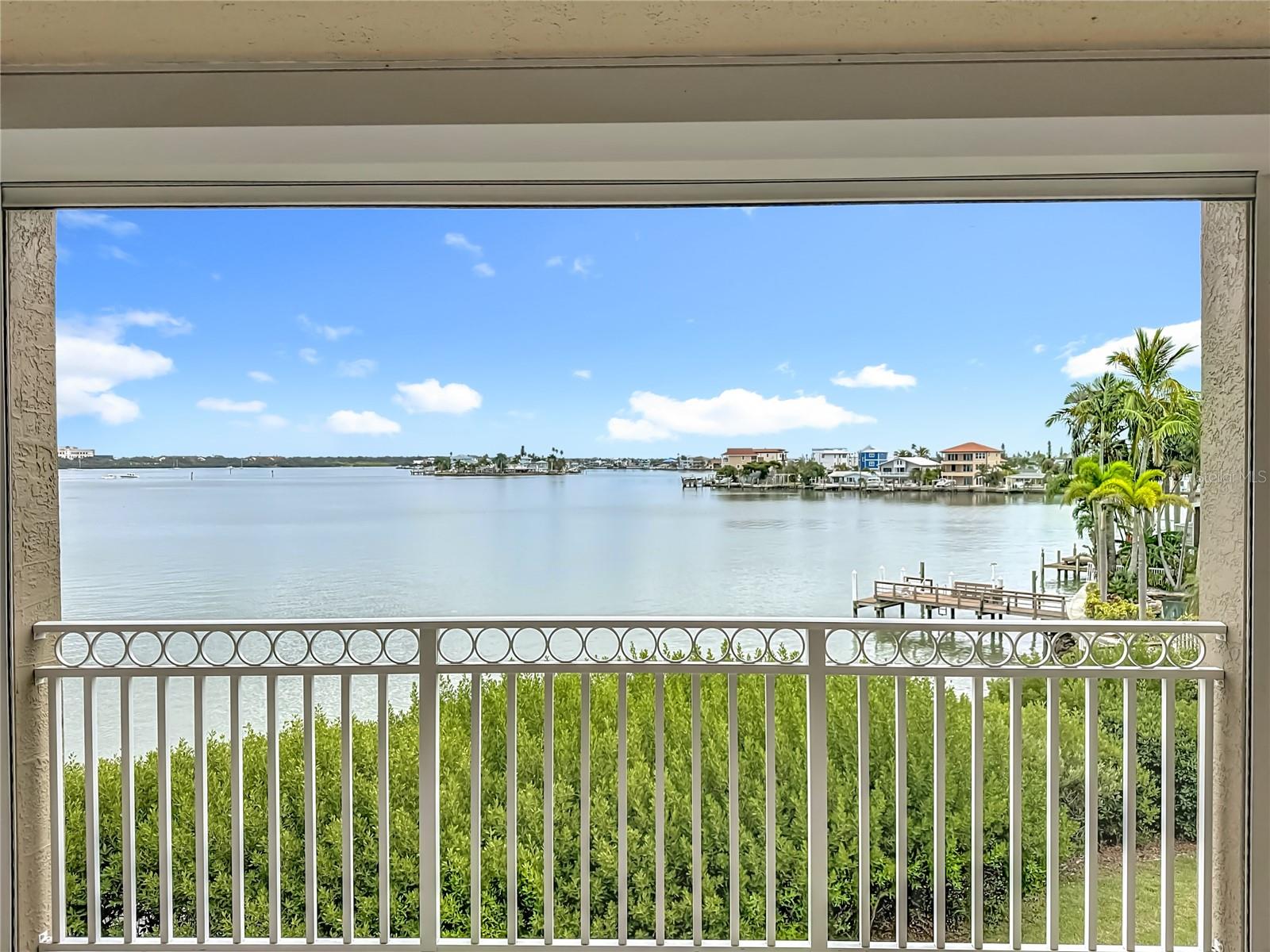 Madeira Beach, Florida, 33708, United States, 2 Bedrooms Bedrooms, ,2 BathroomsBathrooms,Residential,For Sale,1985682