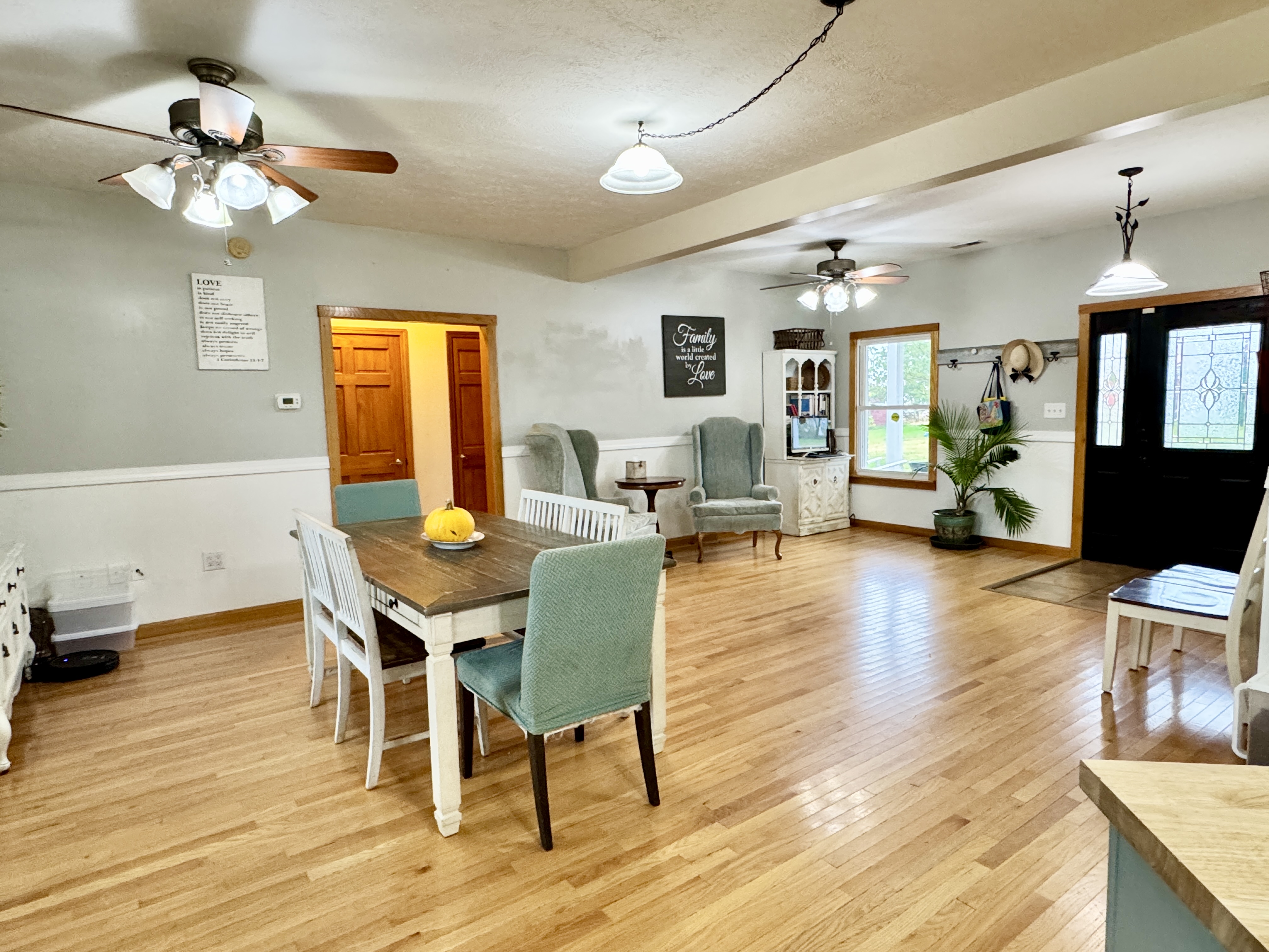 Hillsboro, Kentucky, 41049, United States, 3 Bedrooms Bedrooms, ,3 BathroomsBathrooms,Residential,For Sale,1984101