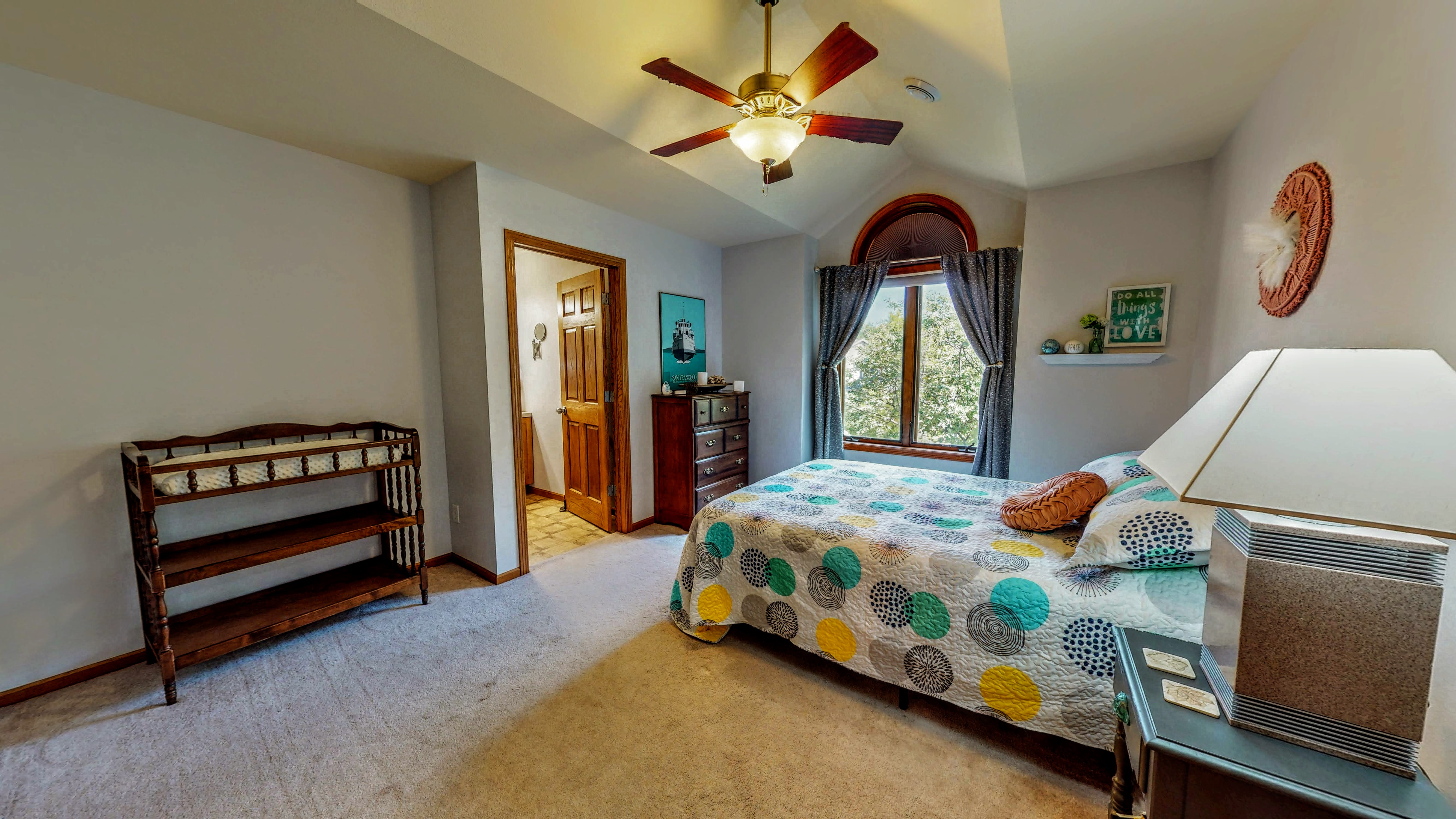 Jefferson, Wisconsin, 53549, United States, 4 Bedrooms Bedrooms, ,4 BathroomsBathrooms,Residential,For Sale,1984363