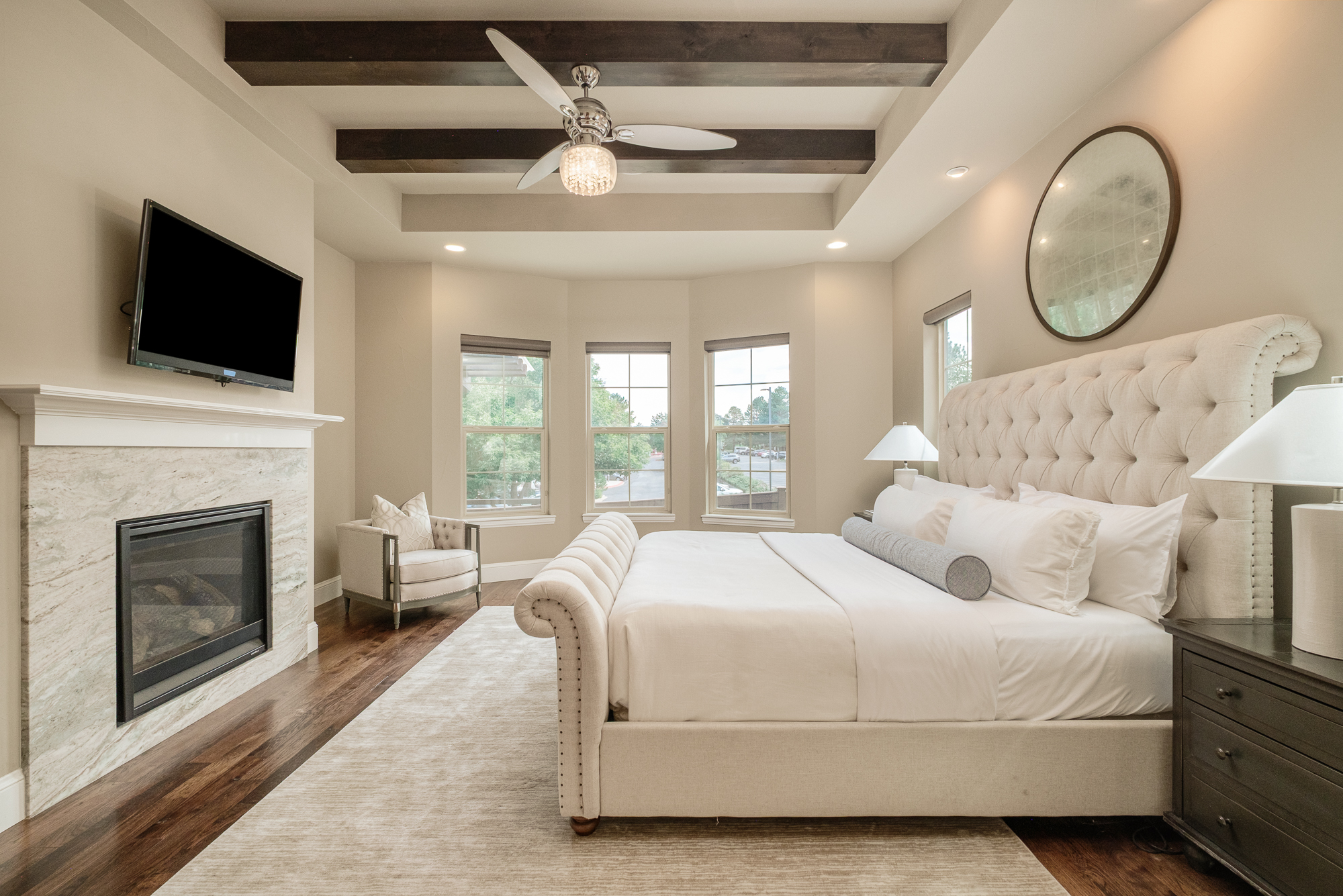  where  luxury meets modern convenience - 物件實景