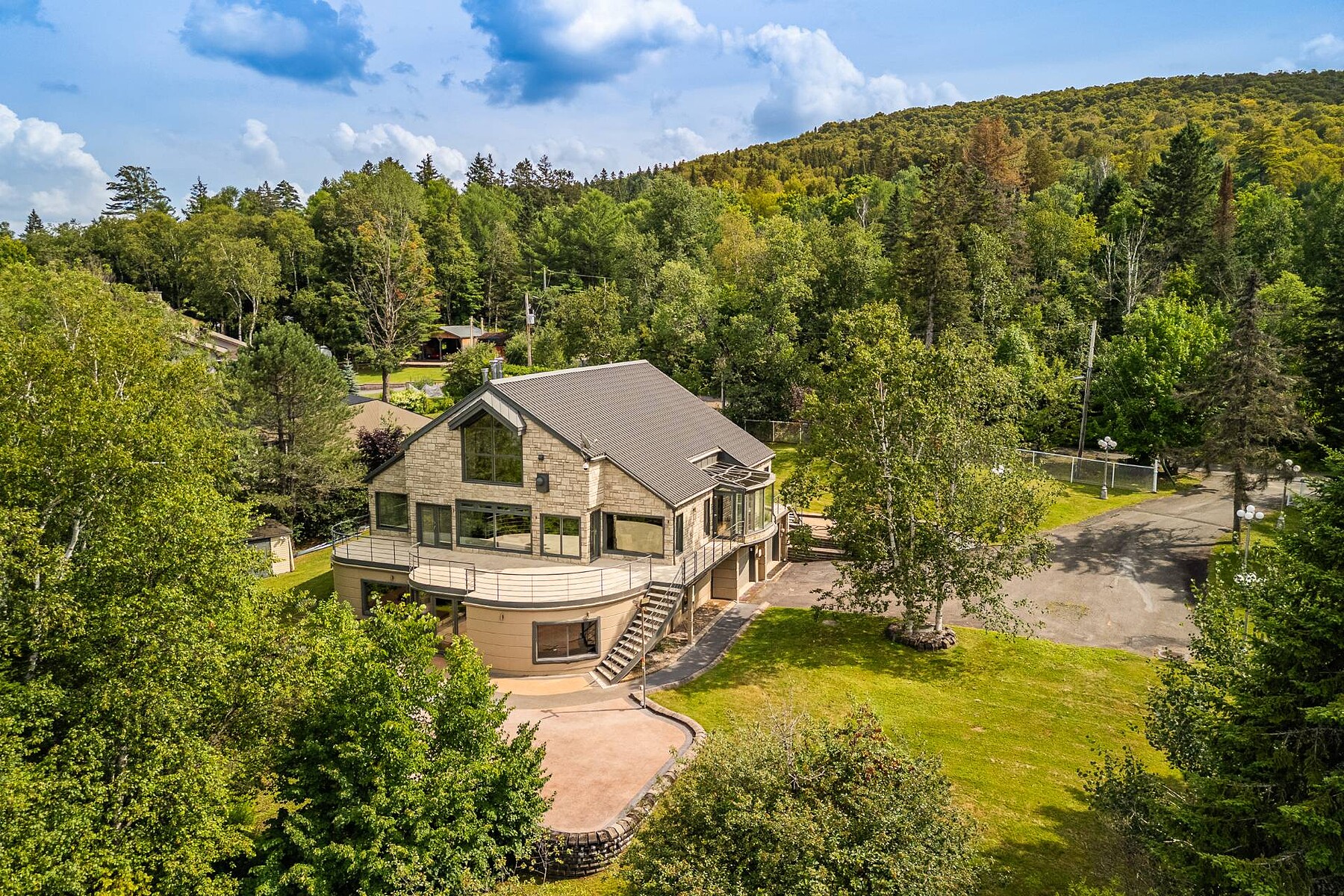  Sainte-Agathe-des-Monts, Laurentides - 物件實景