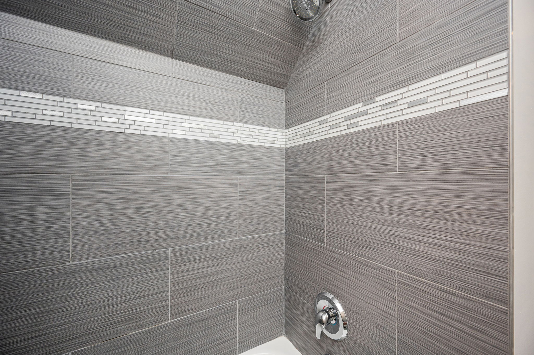  Exceptional Home Nestled on 0.83+/- Acre Picturesque Corner Lot - 物件實景