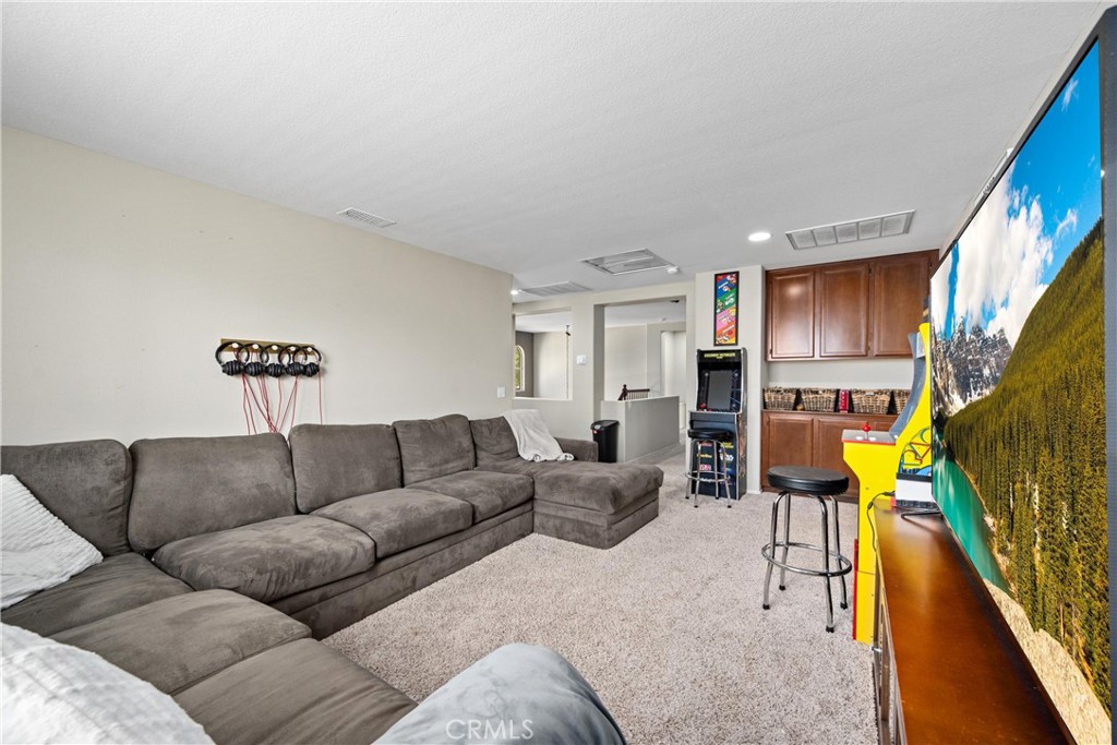 Riverside, California, 92503, United States, 4 Bedrooms Bedrooms, ,3 BathroomsBathrooms,Residential,For Sale,1875571
