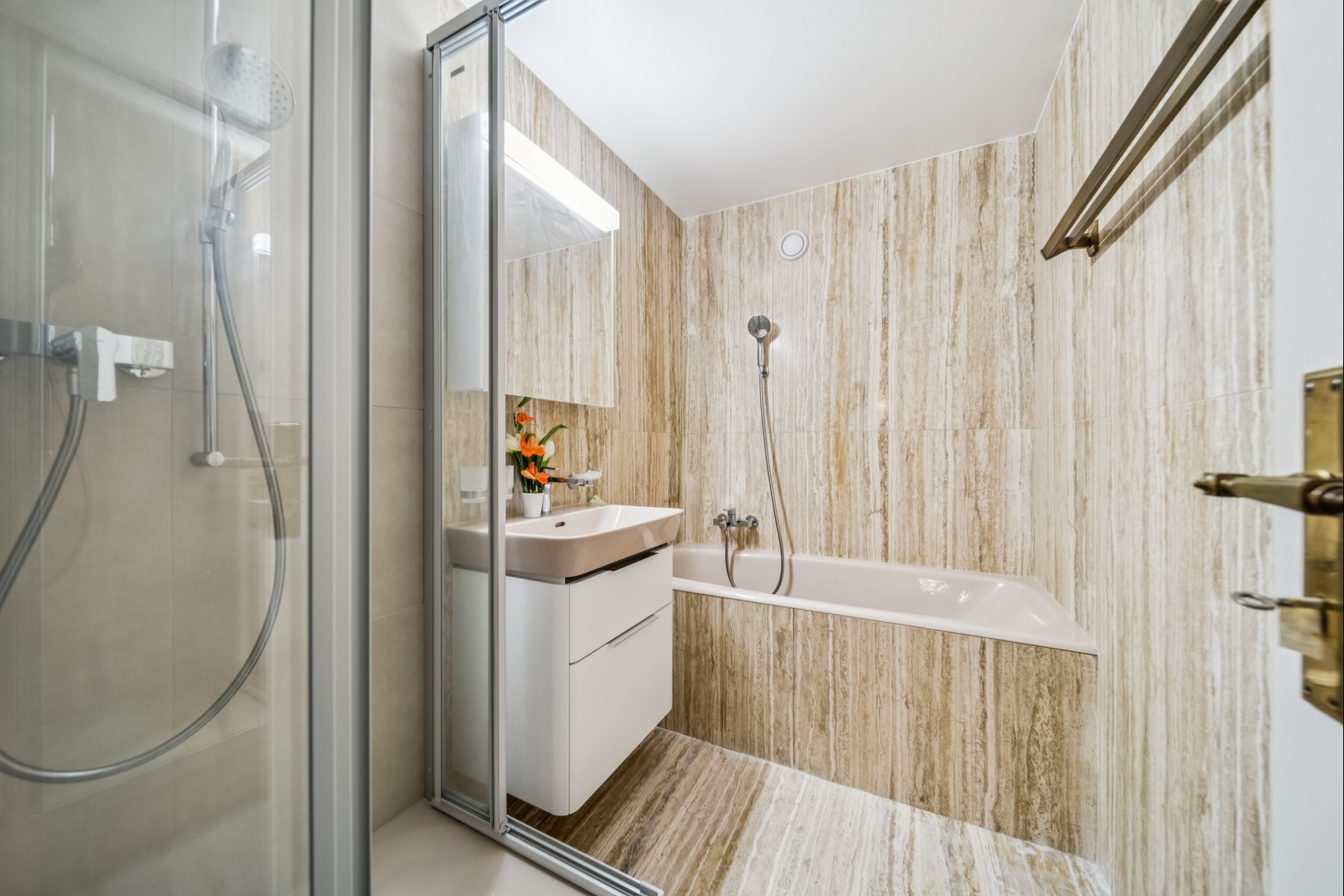  2.5-room apartment with a spacious terrace and a view of Lake Geneva - 物件實景