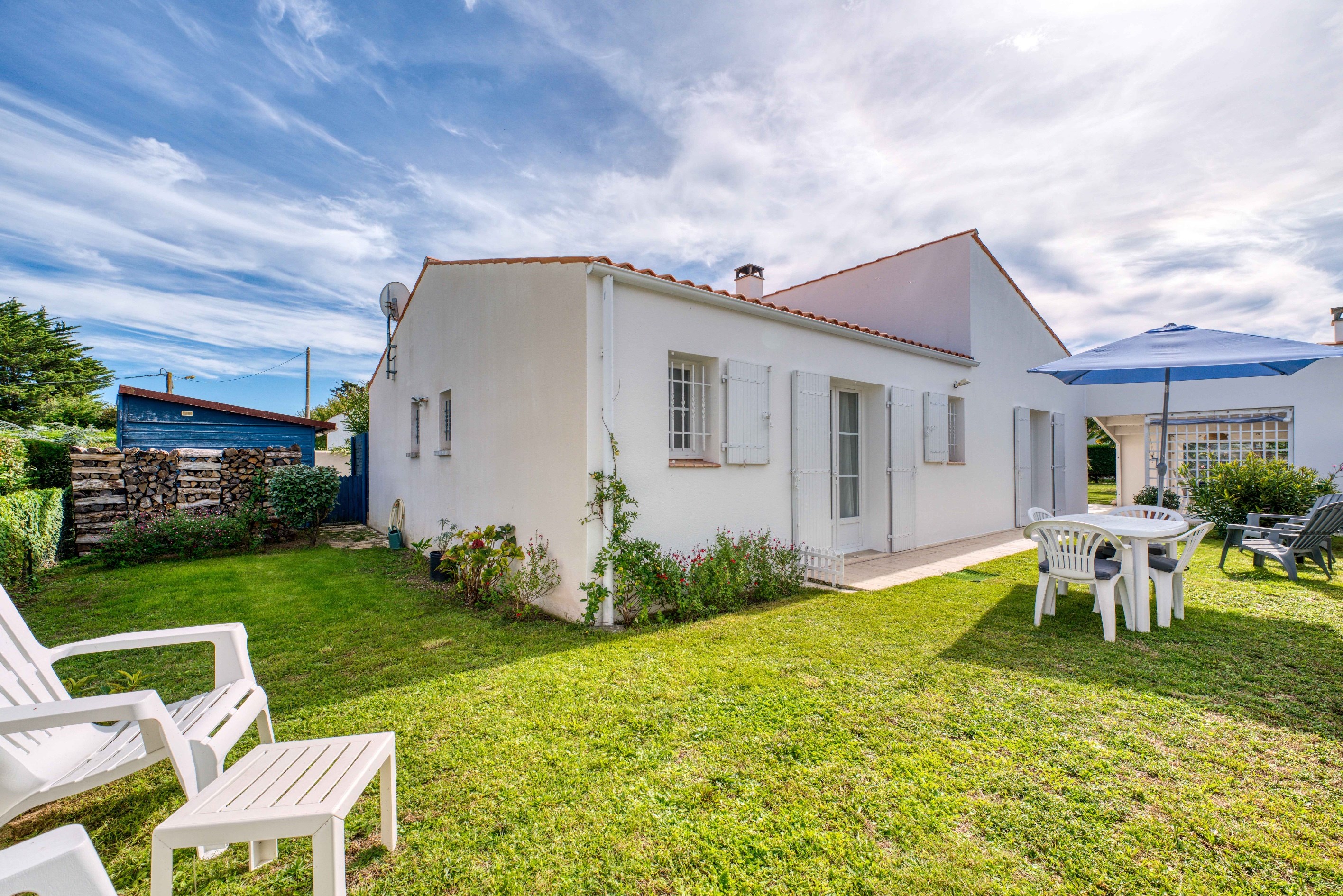  4 BEDROOM HOUSE IN THE HEART OF ST PIERRE D