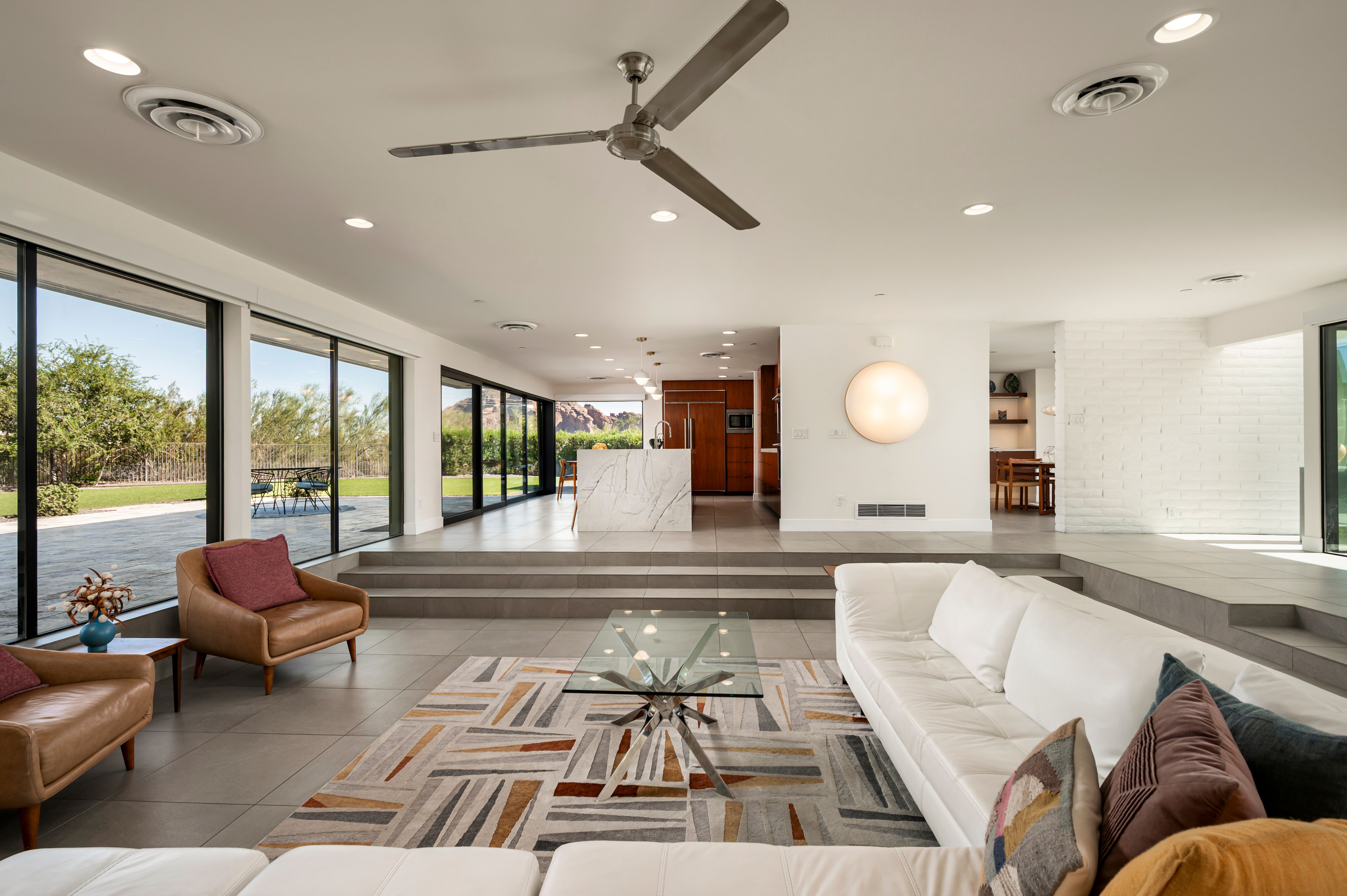  4020 E Sierra Vista Drive  Scottsdale, AZ - 物件實景