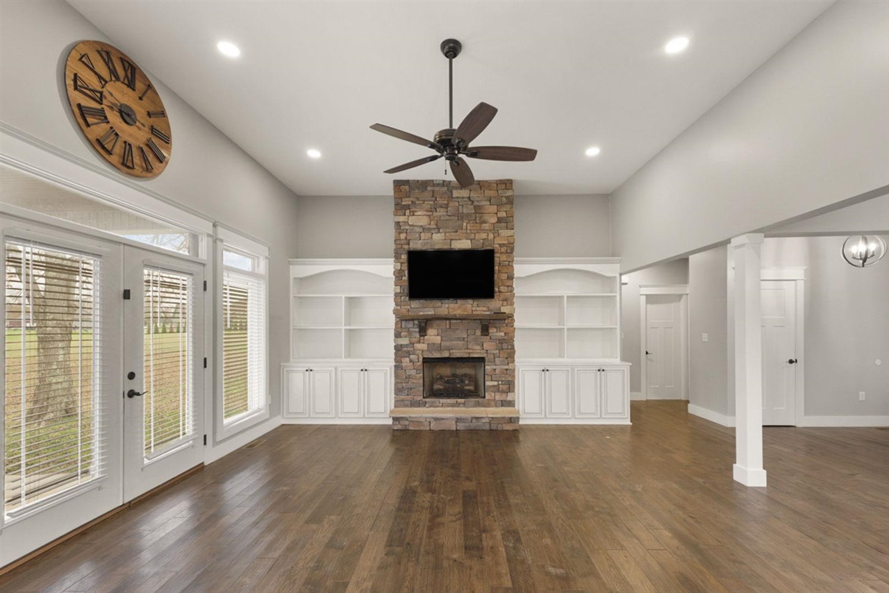 Smiths Grove, Kentucky, 42171, United States, 4 Bedrooms Bedrooms, ,3 BathroomsBathrooms,Residential,For Sale,1901805