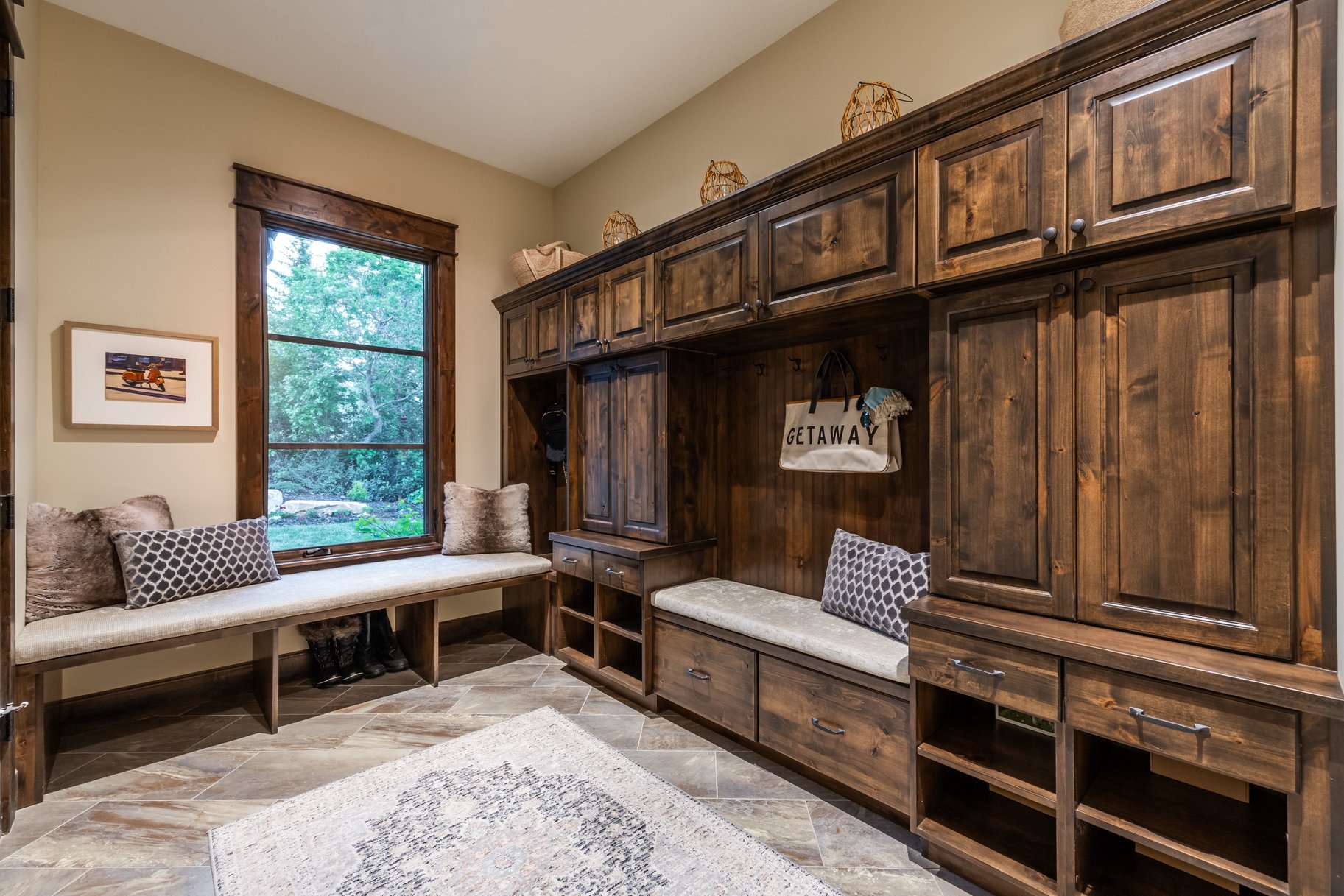  Luxury Custom Home in the Coveted Woods of Parleys Lane - 物件實景