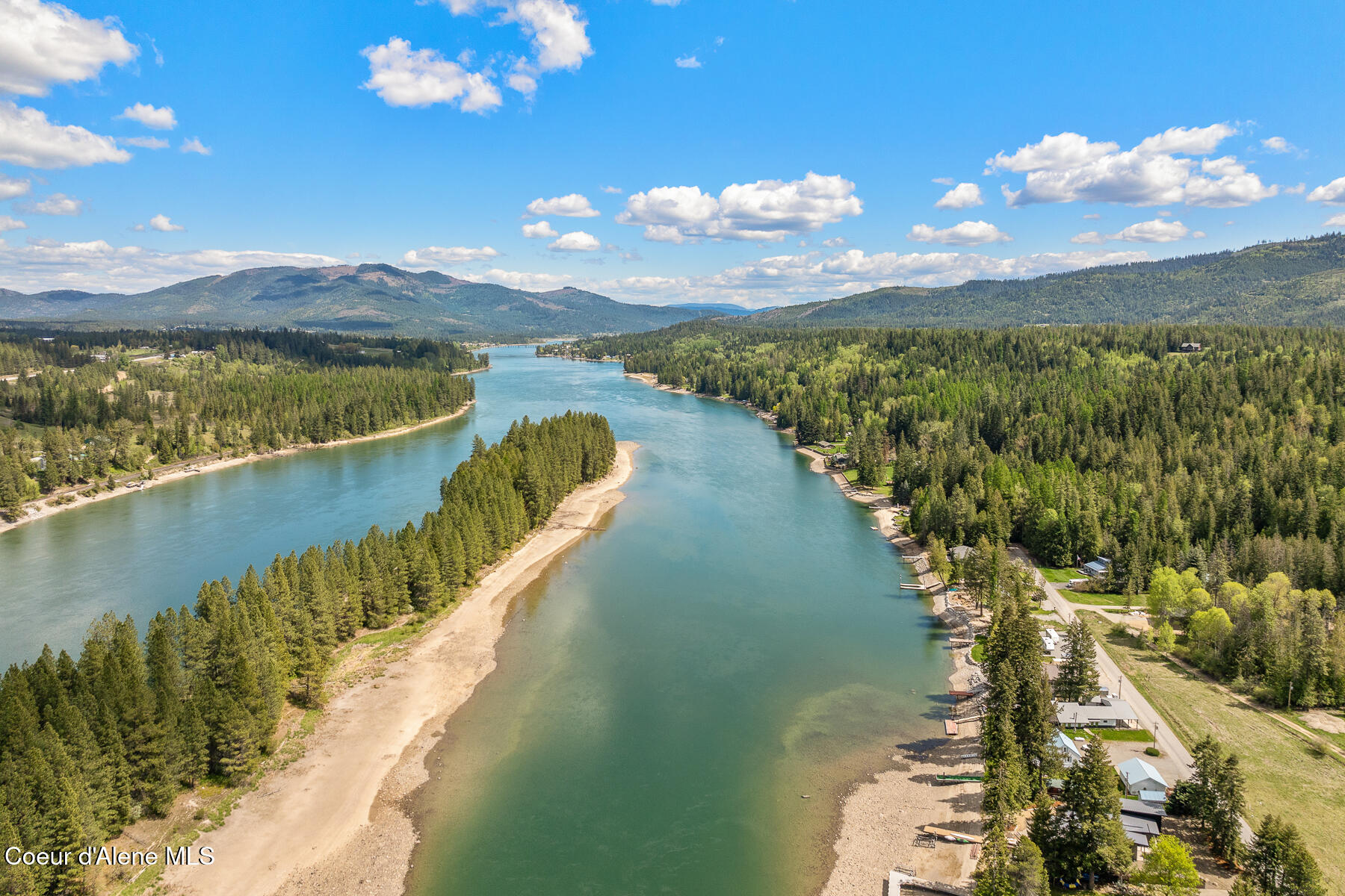 Priest River, Idaho, 83856, United States, 2 Bedrooms Bedrooms, ,2 BathroomsBathrooms,Residential,For Sale,1798320