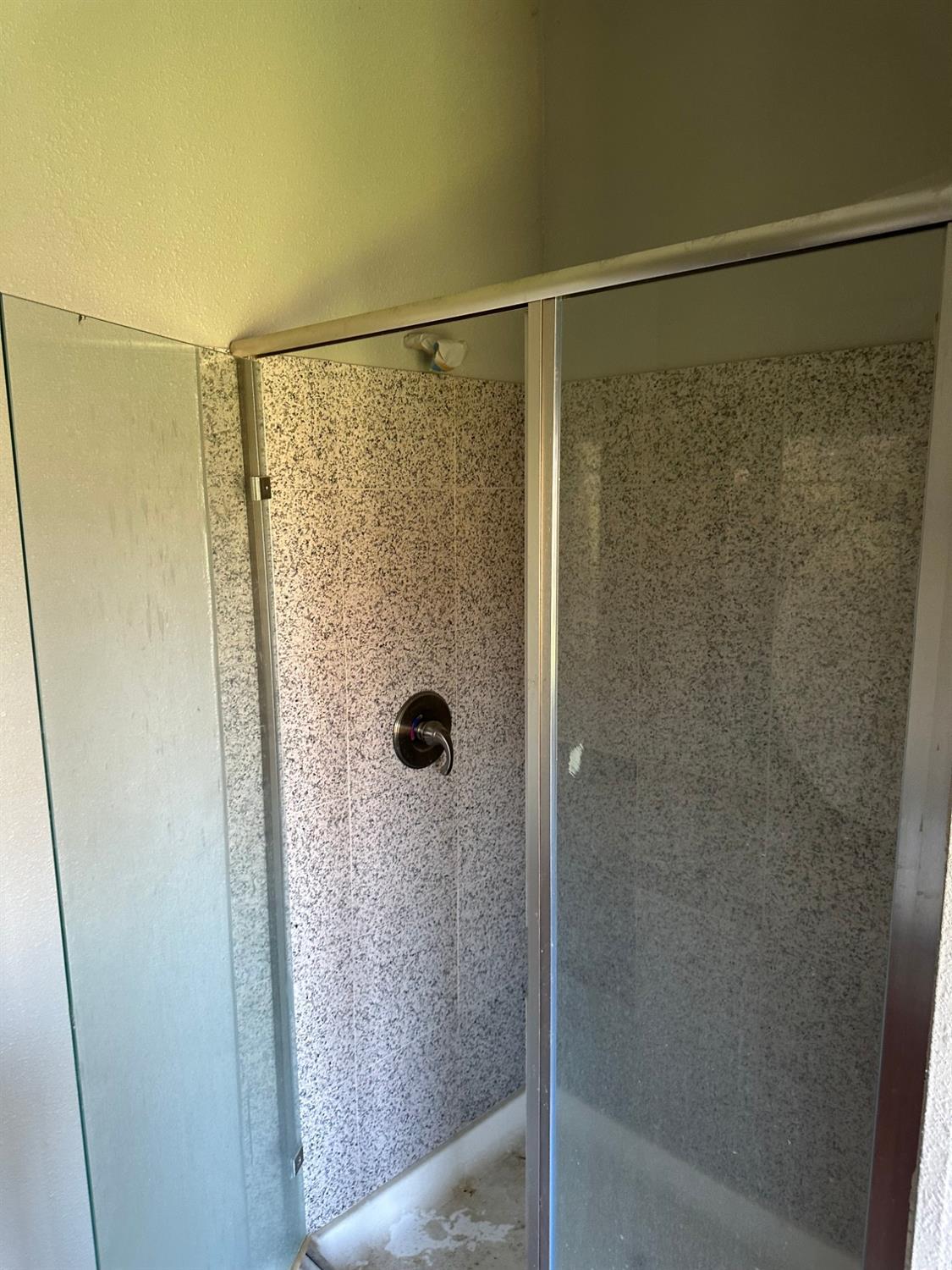 Walnut Grove, California, 95690, United States, 6 Bedrooms Bedrooms, ,4 BathroomsBathrooms,Residential,For Sale,2048836