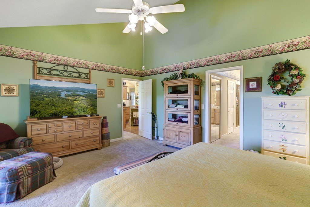 Young Harris, Georgia, 30582, United States, 3 Bedrooms Bedrooms, ,3 BathroomsBathrooms,Residential,For Sale,1979035