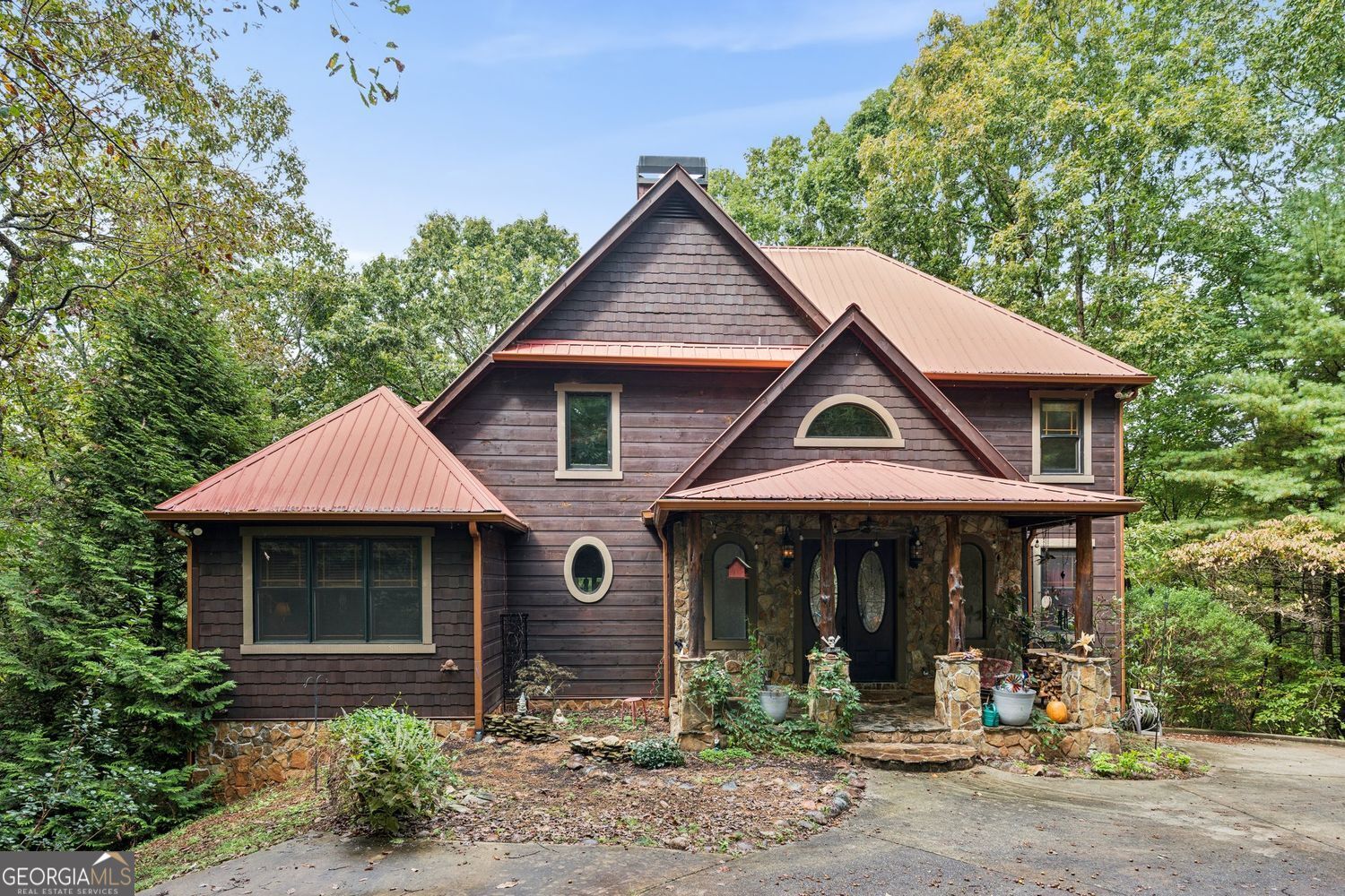 Ellijay, Georgia, 30540, United States, 3 Bedrooms Bedrooms, ,4 BathroomsBathrooms,Residential,For Sale,1952403