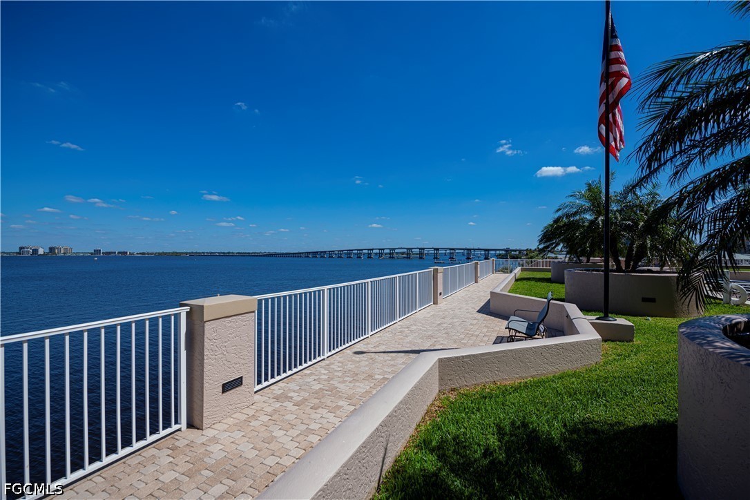 Fort Myers, Florida, 33901, United States, 3 Bedrooms Bedrooms, ,2 BathroomsBathrooms,Residential,For Sale,2037285