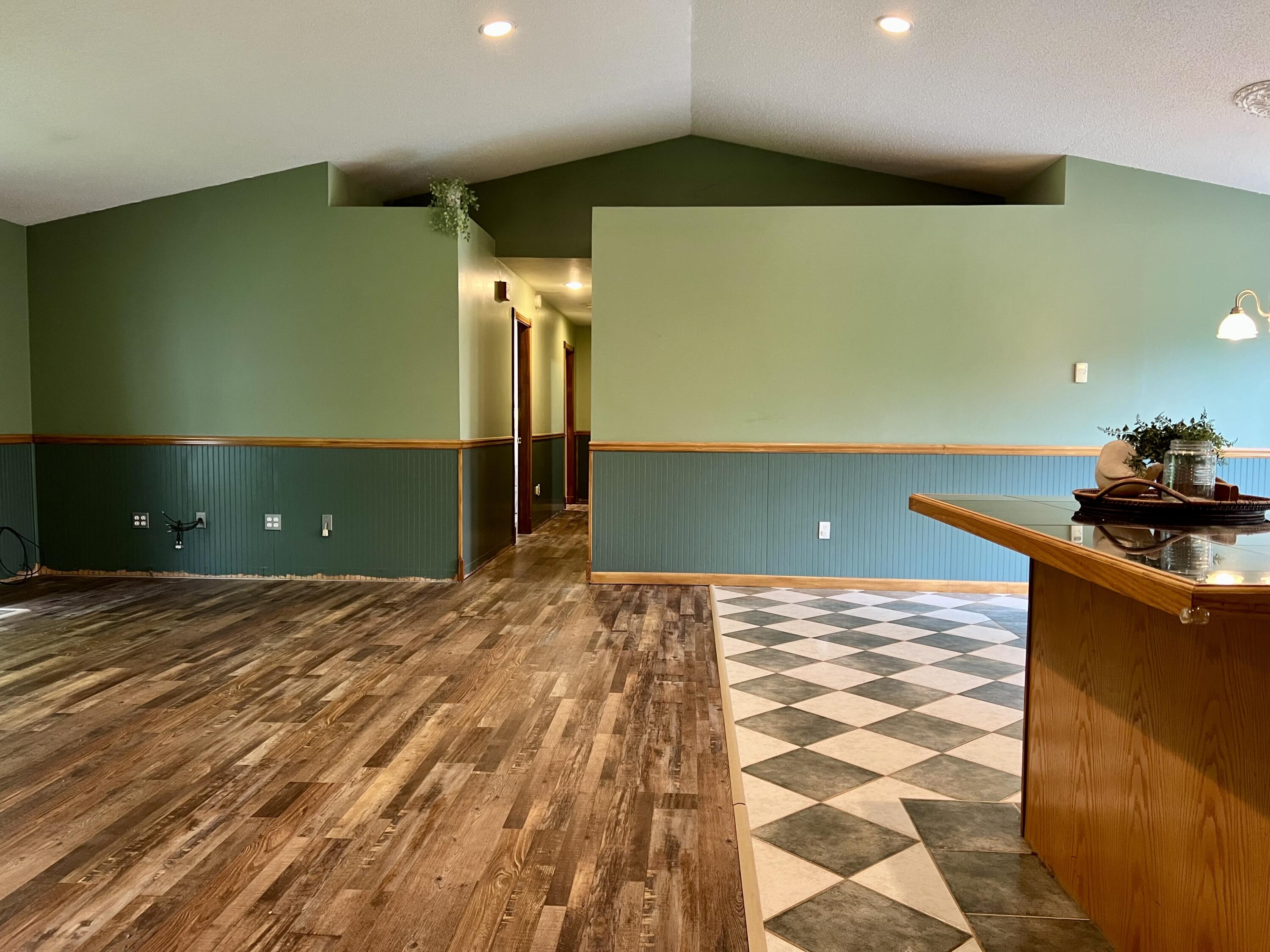 Hope, Maine, 04847, United States, 3 Bedrooms Bedrooms, ,3 BathroomsBathrooms,Residential,For Sale,1938811