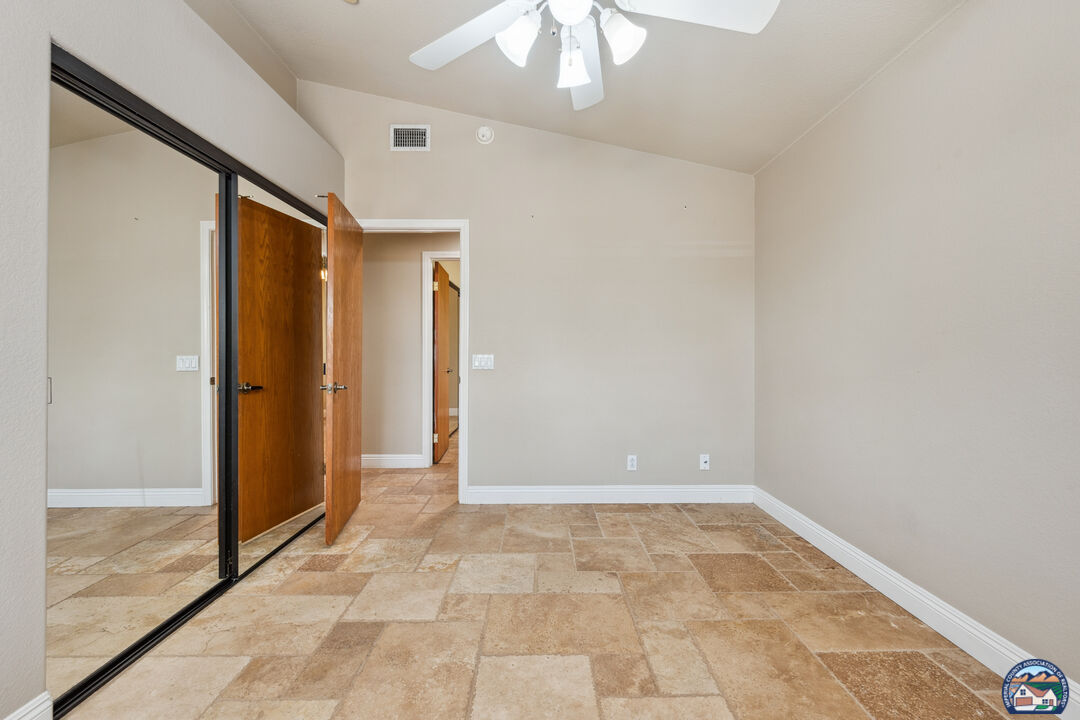 El Centro, California, 92243, United States, 4 Bedrooms Bedrooms, ,3 BathroomsBathrooms,Residential,For Sale,1838686