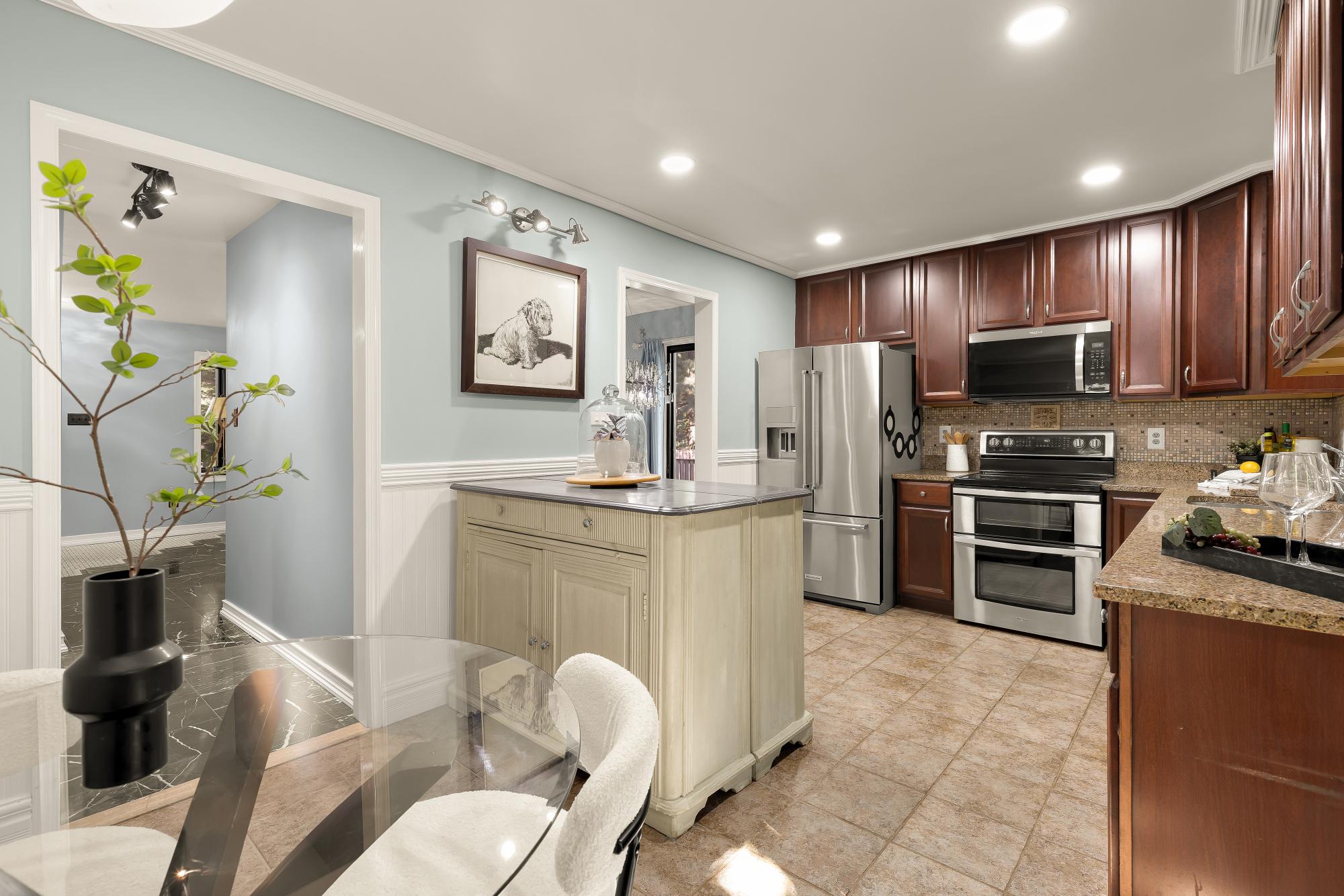  9913 Kingsbridge Drive, Fairfax, VA, 22031 - 物件實景