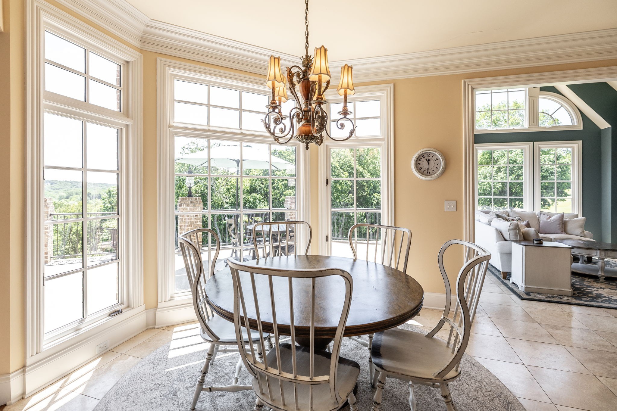 Greenbrier, Tennessee, 37073, United States, 5 Bedrooms Bedrooms, ,6 BathroomsBathrooms,Residential,For Sale,1827902
